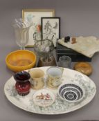 A quantity of miscellaneous items, including porcelain, glass, etc.