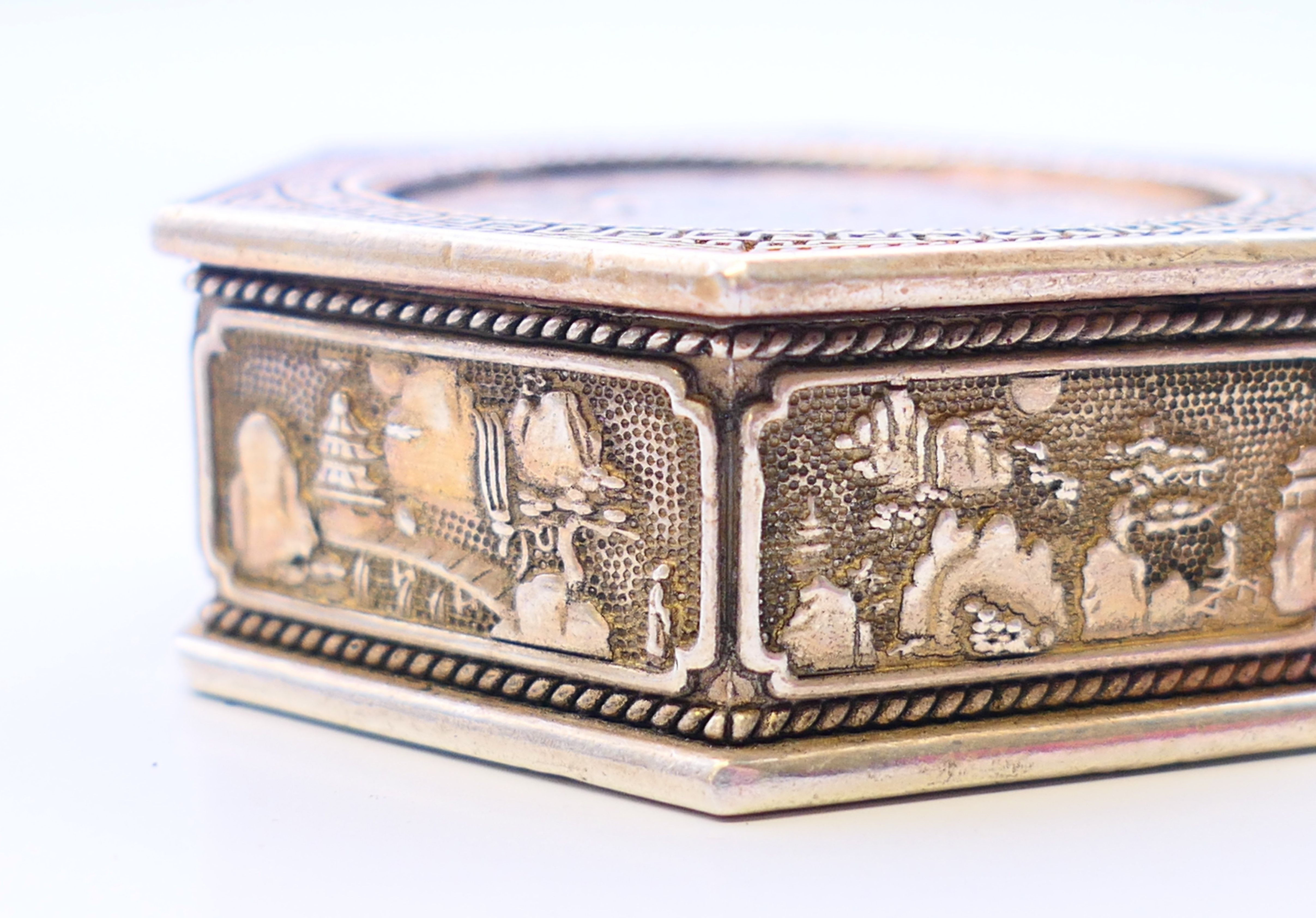 A Chinese octagonal coin box. 5 cm wide. - Image 3 of 6