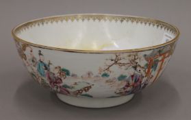 An 18th century Canton porcelain punch bowl. 25.5 cm diameter.