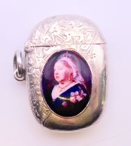 A silver vesta set with a portrait of Queen Victoria. 4.5 cm x 3 cm.