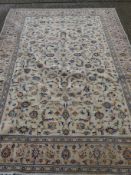 A Kashan carpet. 335 x 223 cm.