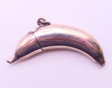 A silver scent bottle formed as a banana. 6 cm high. 8.8 grammes total weight.