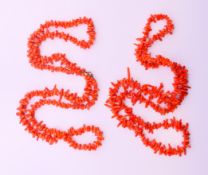 Two coral necklaces. The largest 76 cm long.