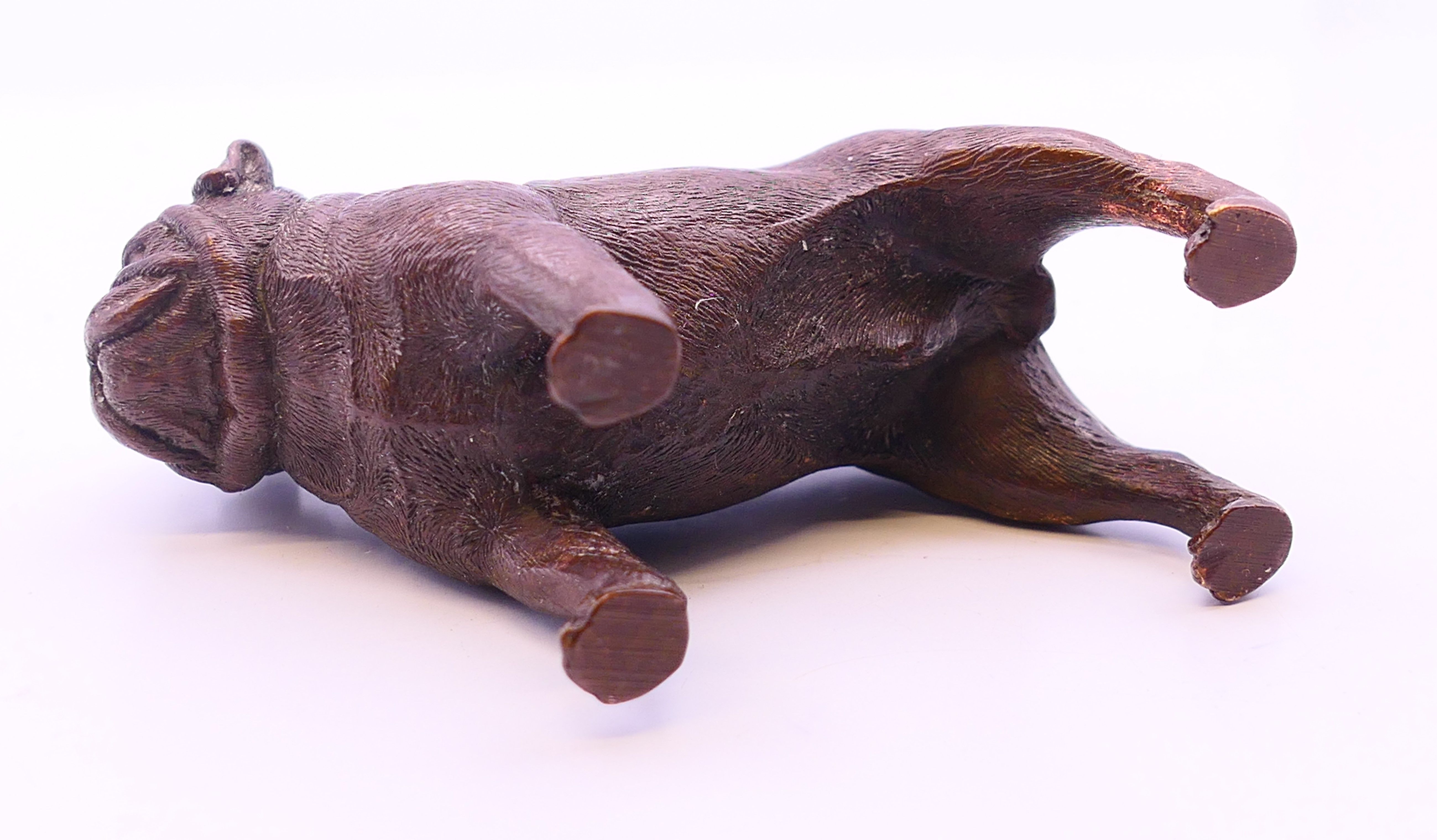 A bronze pug dog. 6 cm high. - Image 4 of 4
