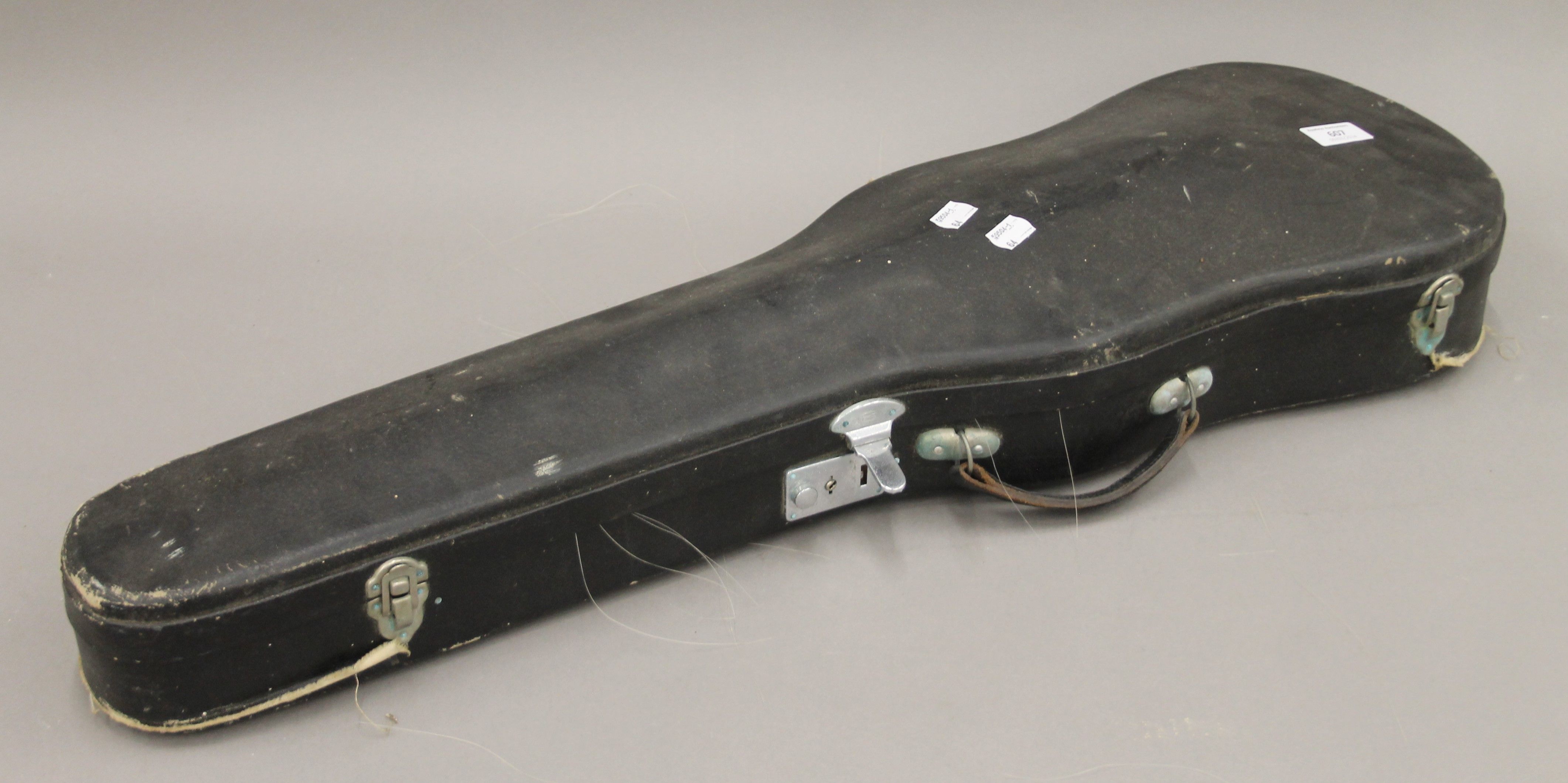 A cased violin and bow. The former 58 cm long. - Image 10 of 10