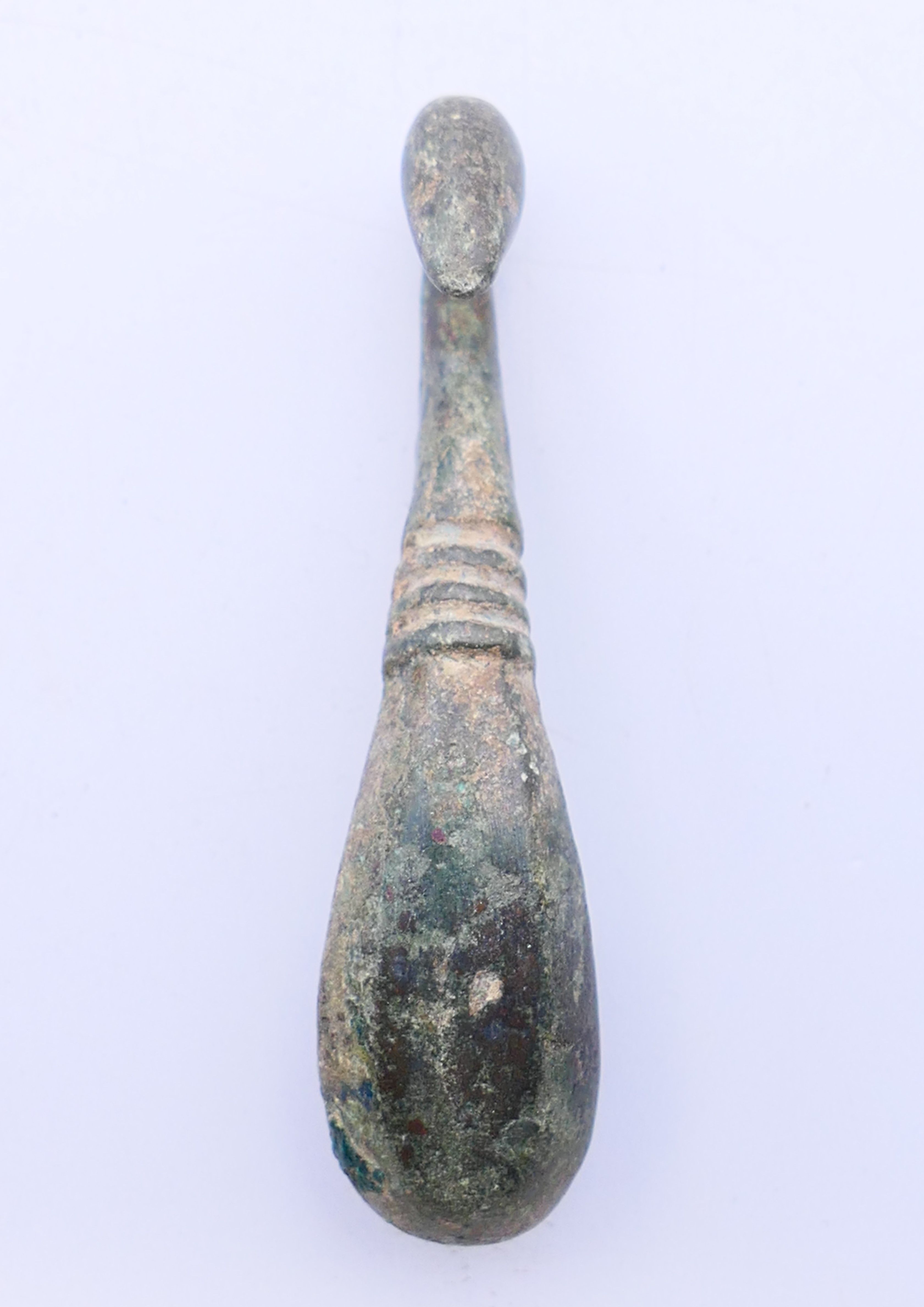 Five various bronze objects. Spoon 9 cm high. - Image 6 of 8