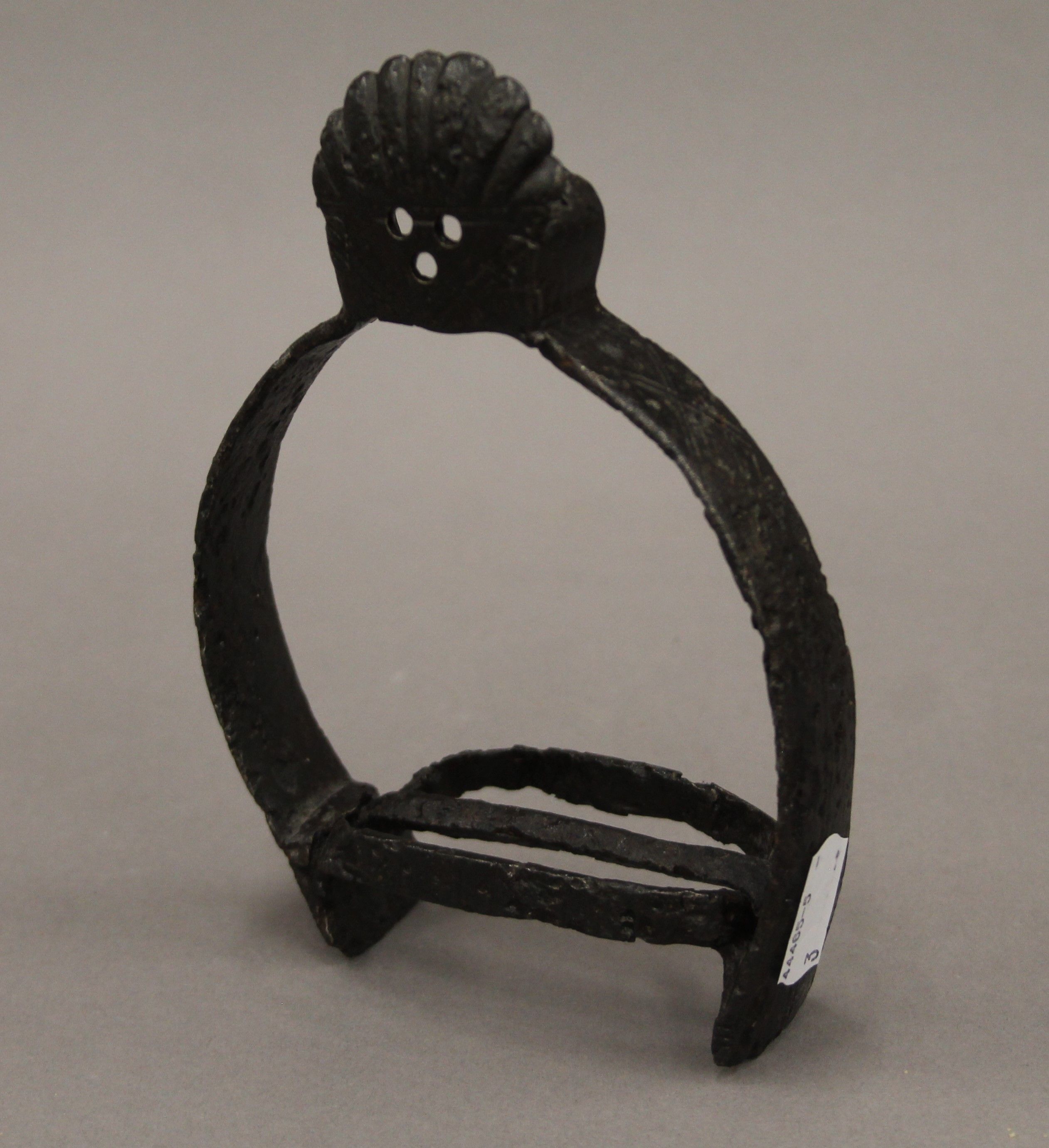 Two antique stirrups. The largest 16 cm high. - Image 6 of 9
