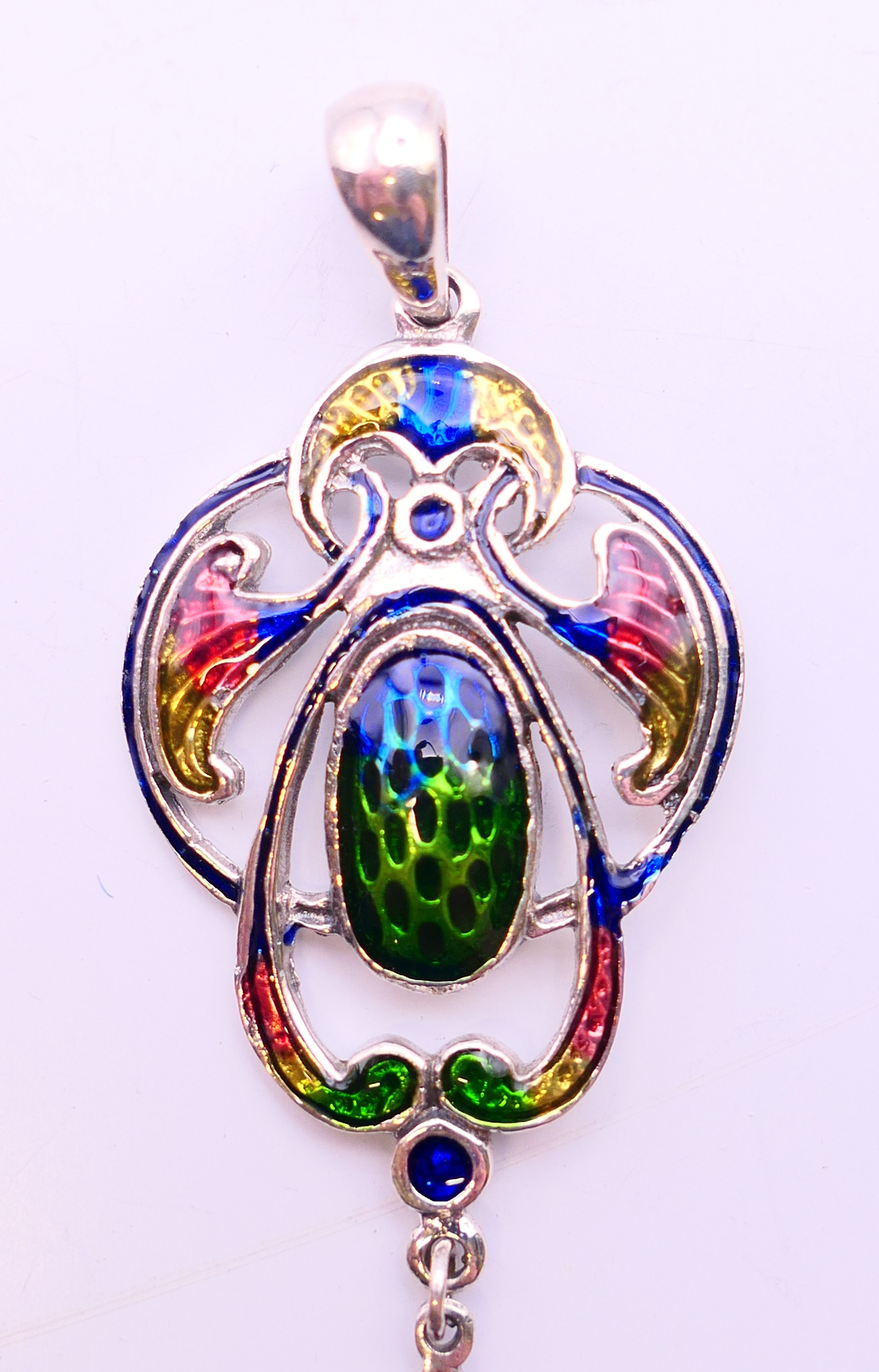 A silver Art Nouveau style pendant. 6 cm high. - Image 2 of 4