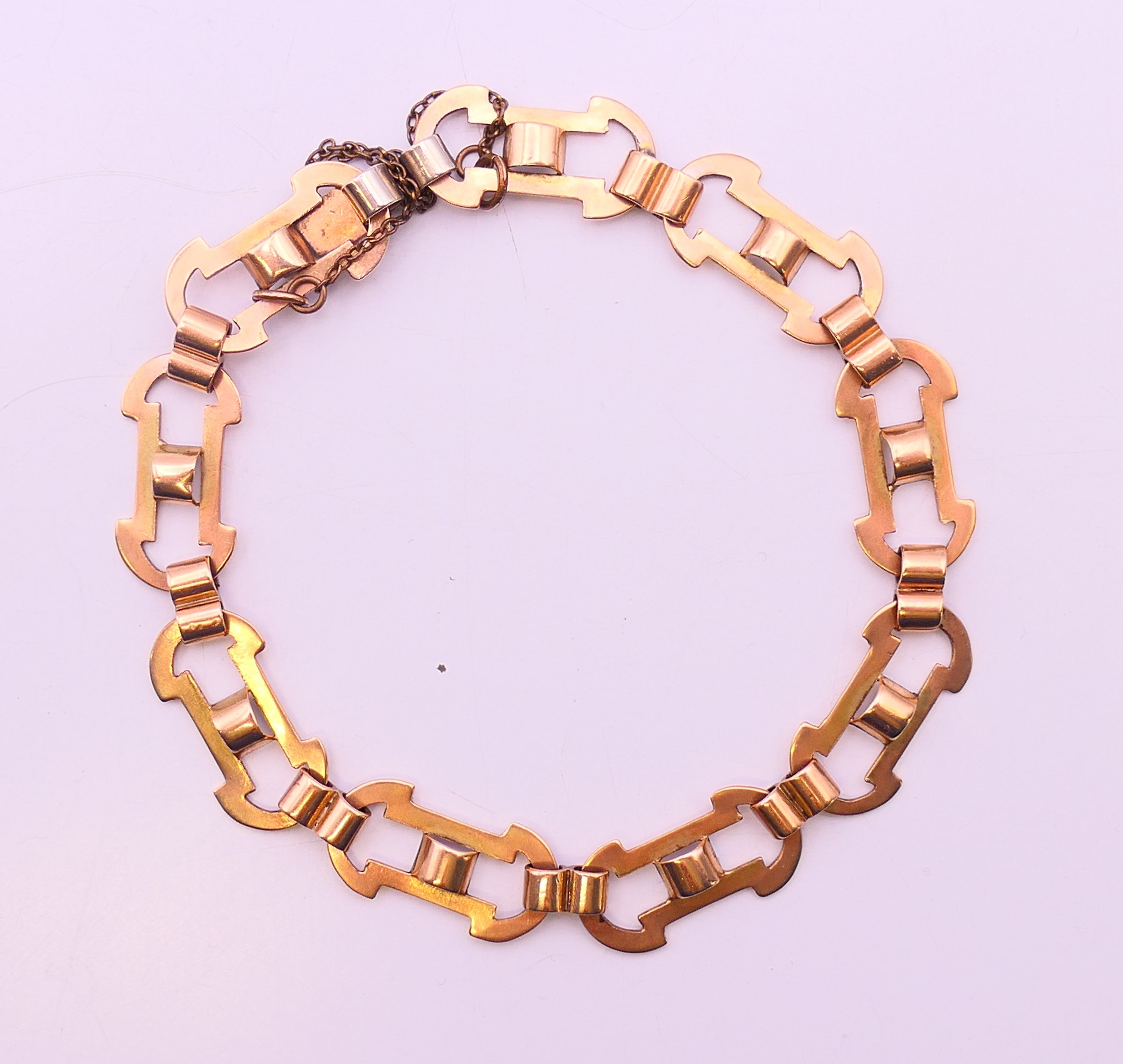 An 18 ct gold bracelet 10.1 grammes and a 9 ct gold bracelet 9 grammes. - Image 10 of 10