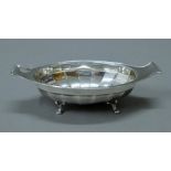 A silver bon-bon dish. 16 cm long. 77 grammes.