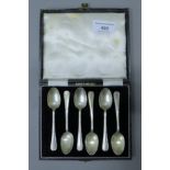 A cased set of silver teaspoons. 55.8 grammes.