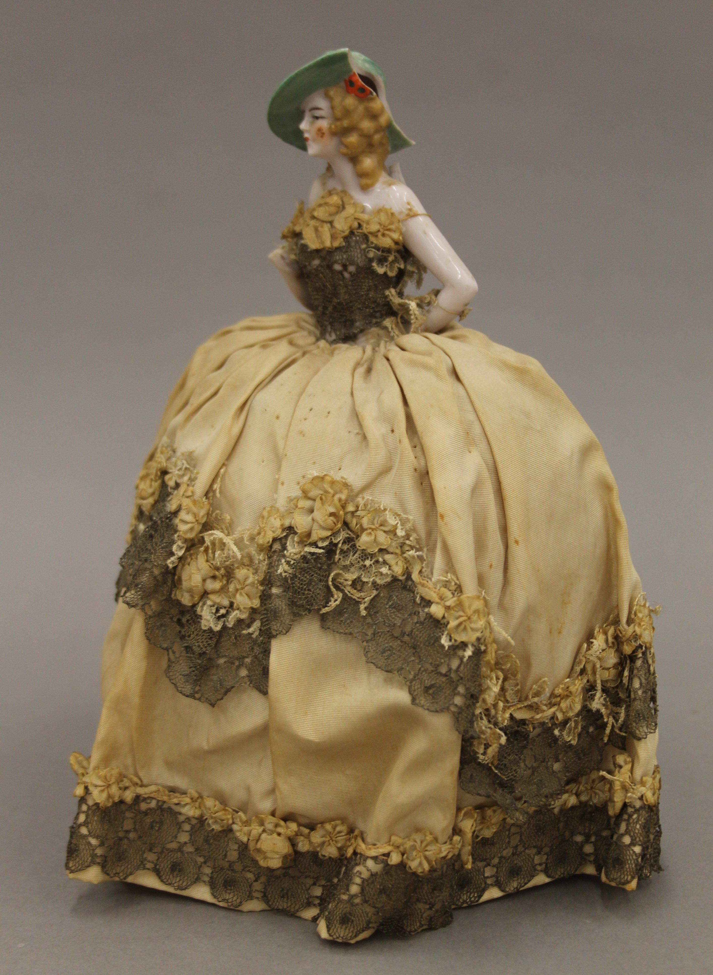 Two late 19th/early 20th century porcelain and lace half dolls. The largest 24 cm high. - Image 10 of 13