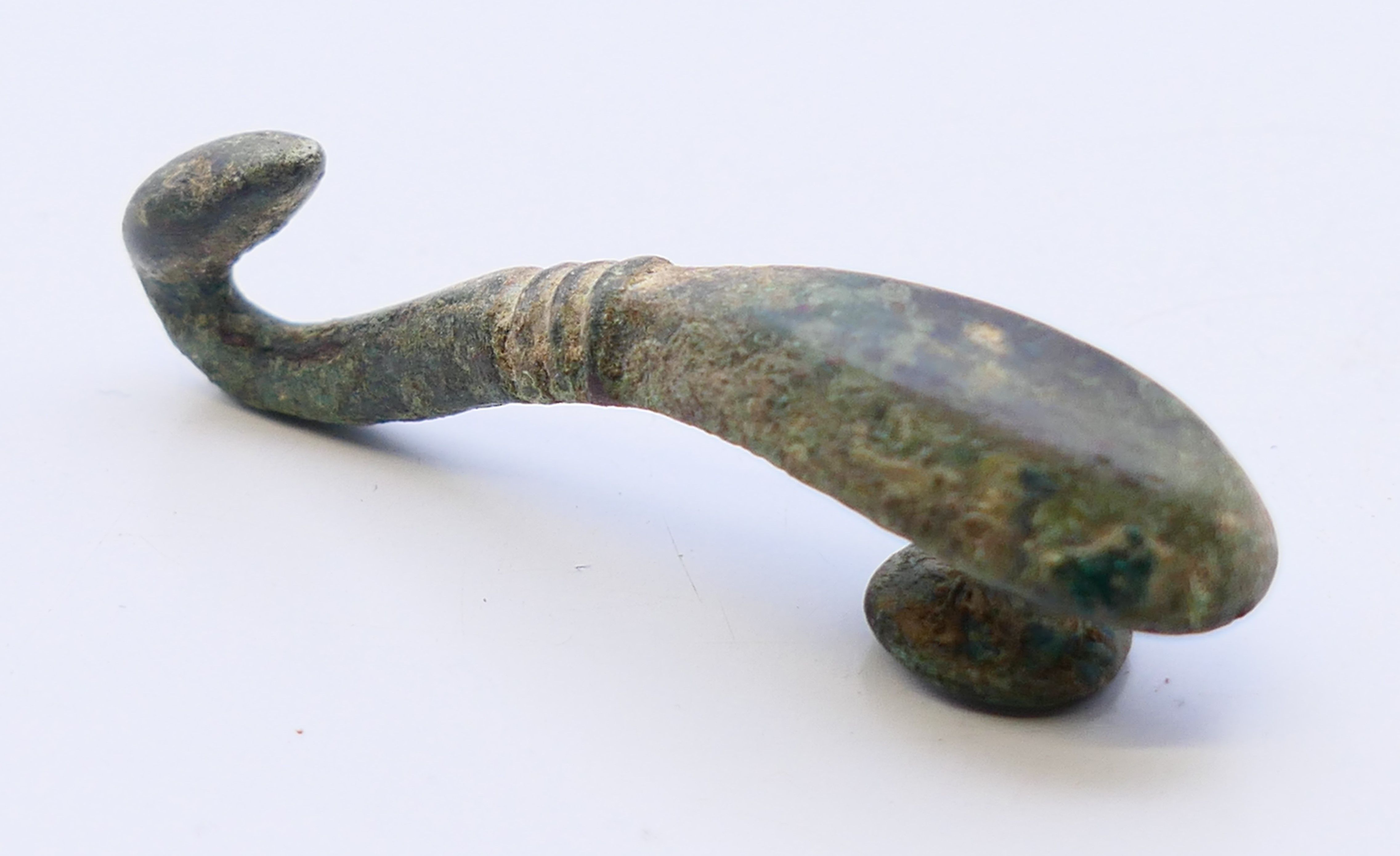 Five various bronze objects. Spoon 9 cm high. - Image 8 of 8
