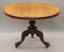 A Victorian mahogany tilt top breakfast table. 101 cm diameter.