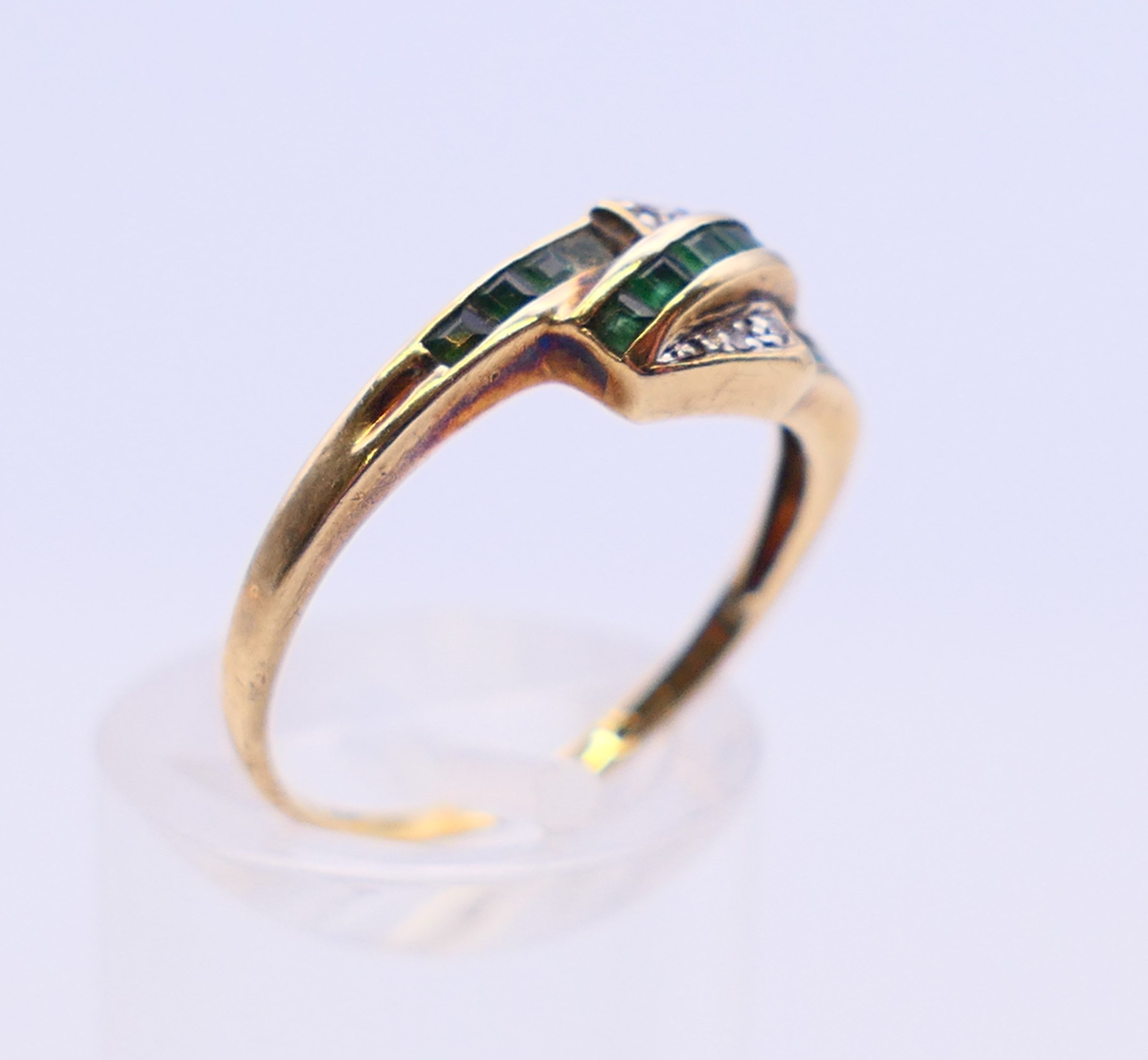 Three various gold, diamond, sapphire and emerald set rings. 4.5 grammes total weight. - Image 16 of 20