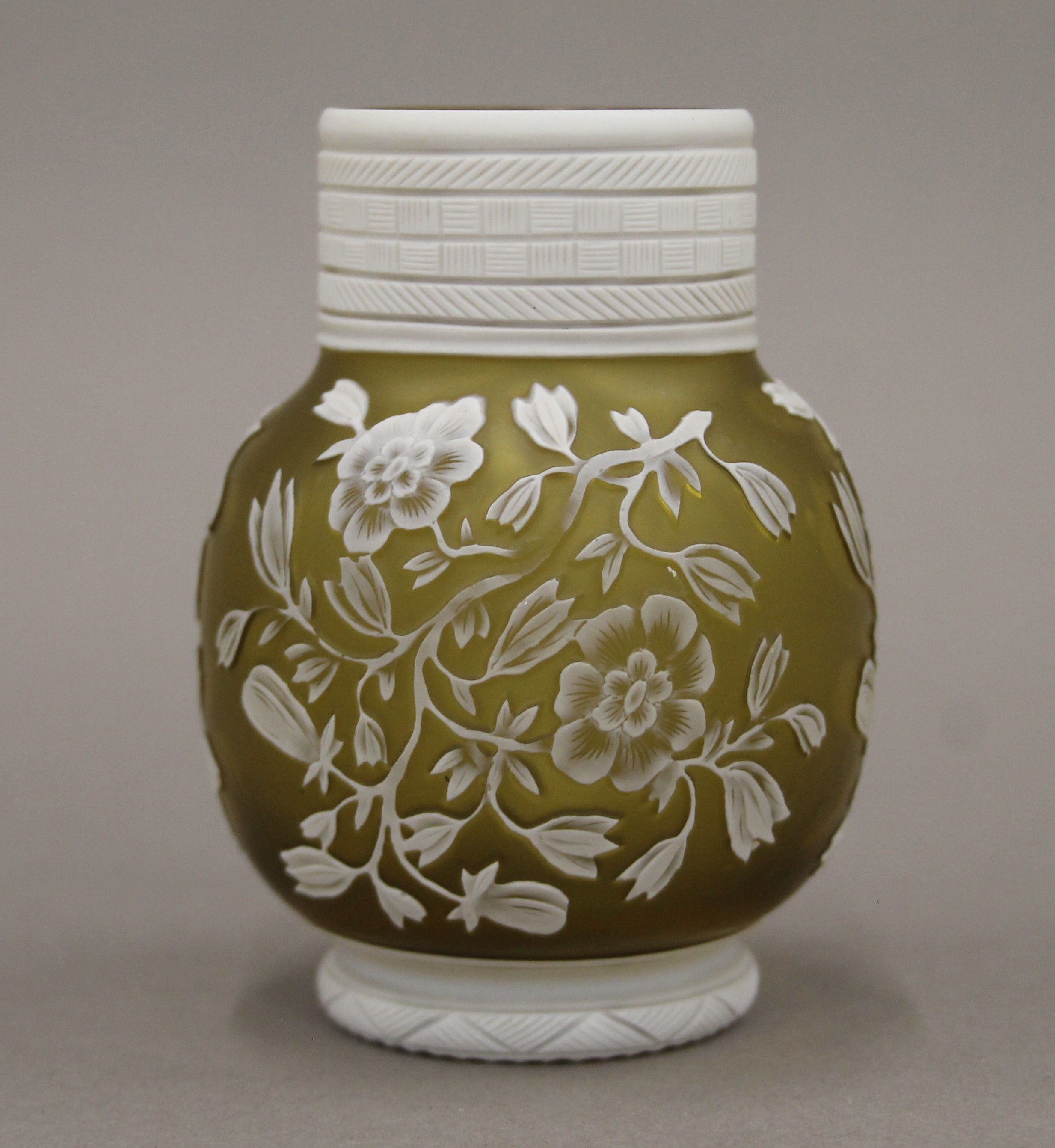 A pair of 19th century Stourbridge citron yellow and white cameo glass vases, circa 1880. 9. - Image 3 of 5