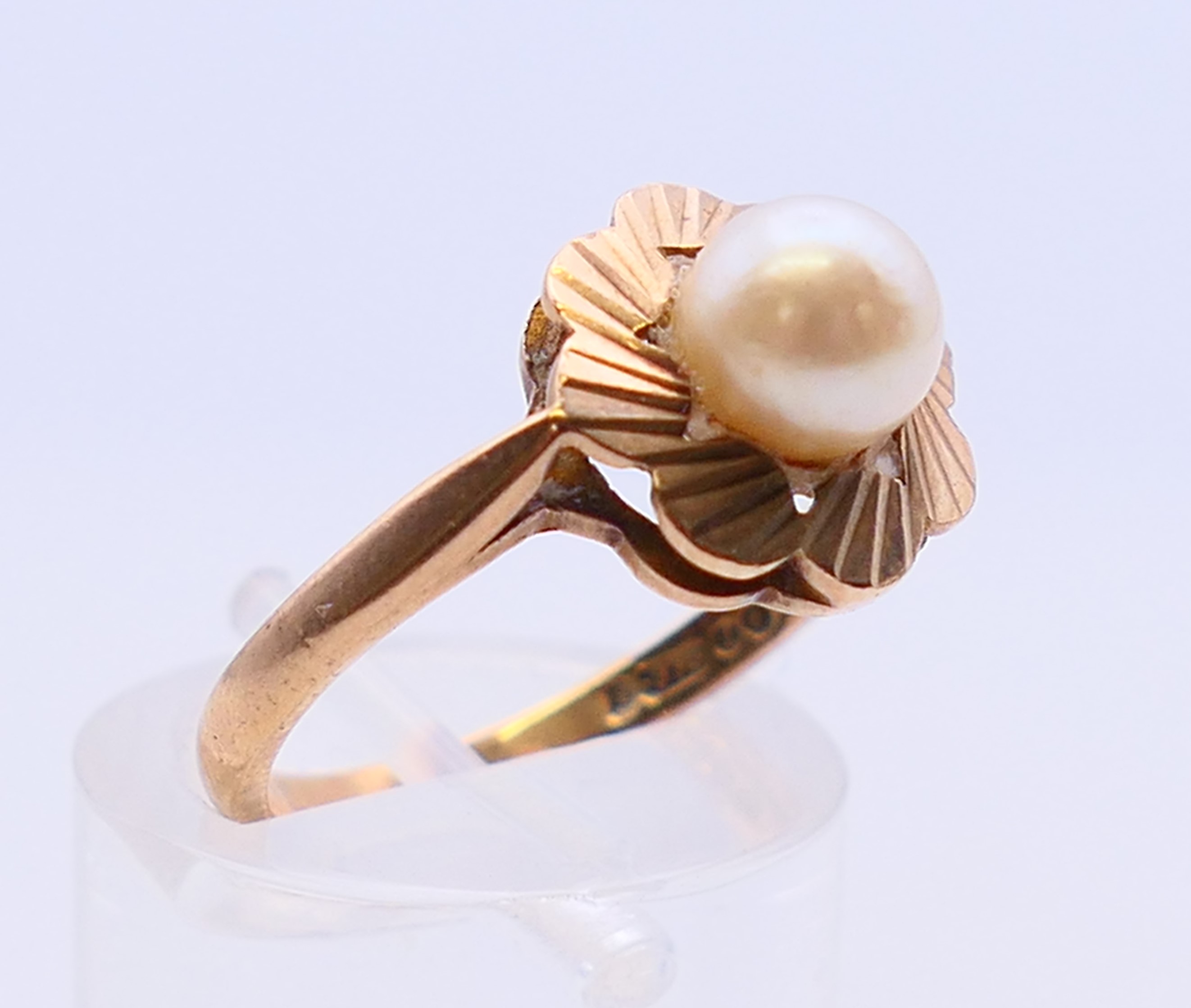 A 9 ct gold cultured pearl (6.2mm) single stone ring. Ring size M. - Image 3 of 7