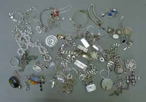 A quantity of silver jewellery. 50 troy ounces total weight.