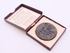 An RMS Lusitania (German) medal to commemorate her sinking, May 1915, boxed. 5.5 cm diameter.