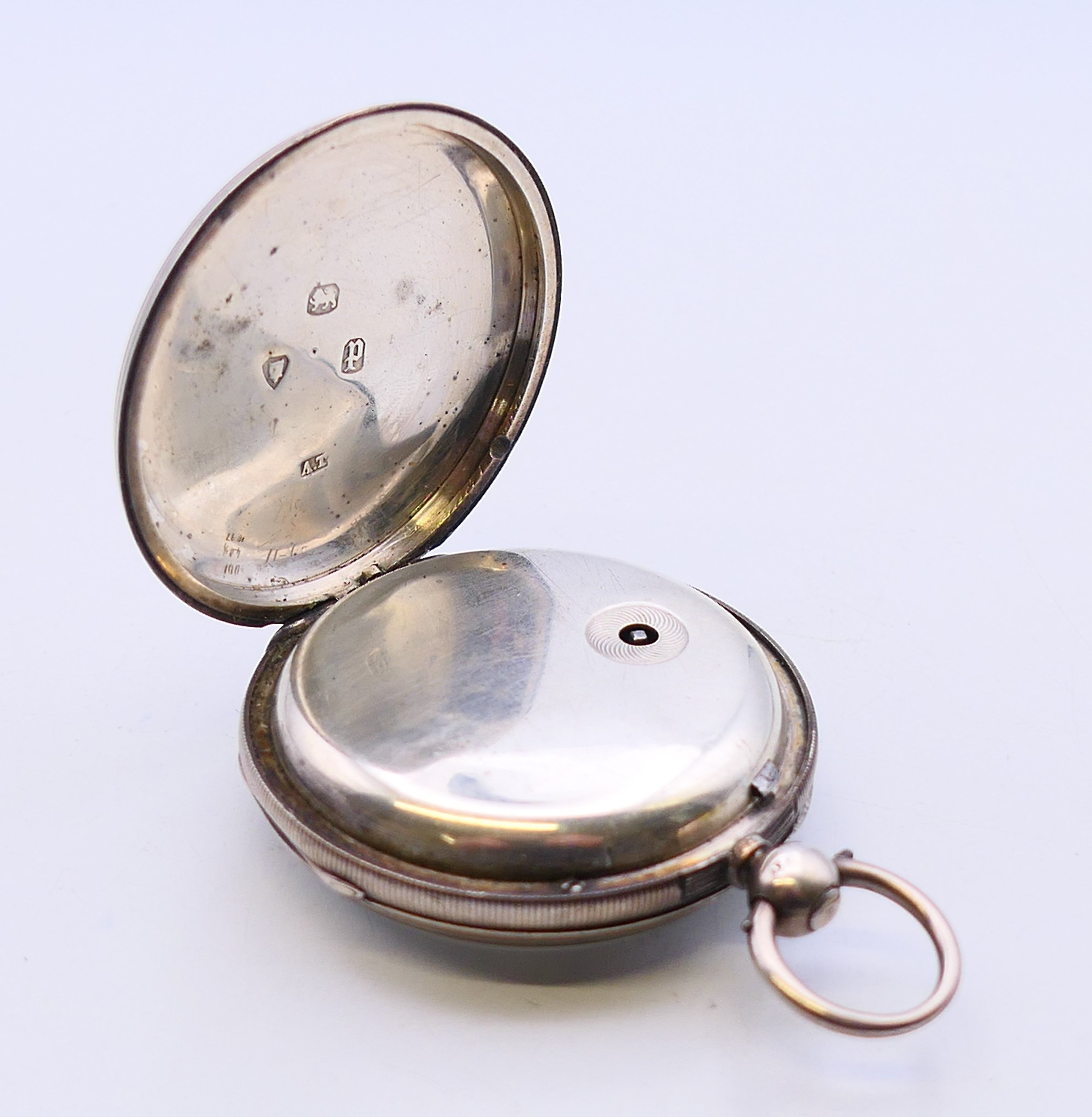 Five silver pocket watches. Largest 5 cm diameter. - Image 21 of 39