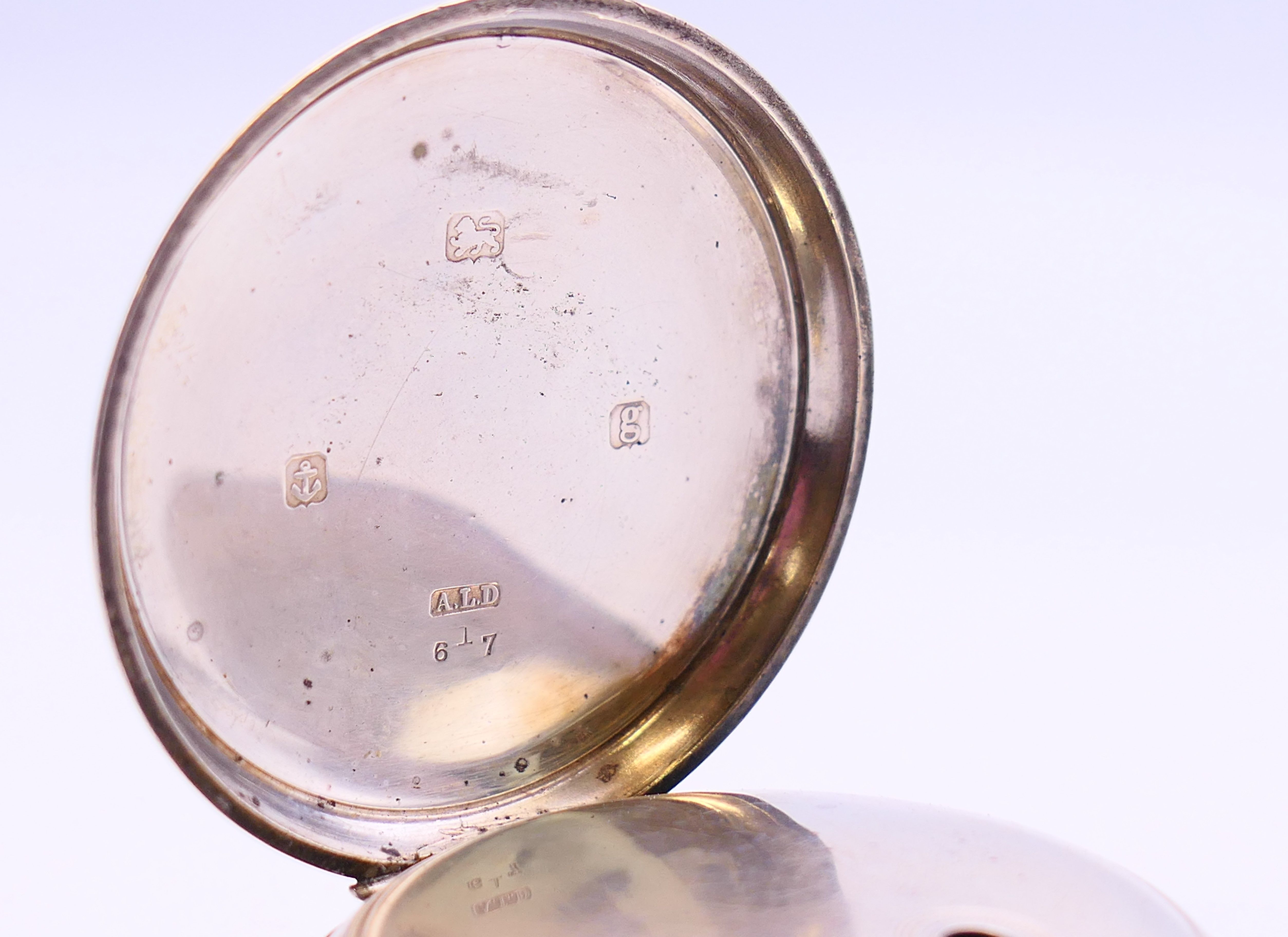 Five silver pocket watches. Largest 5 cm diameter. - Image 6 of 39