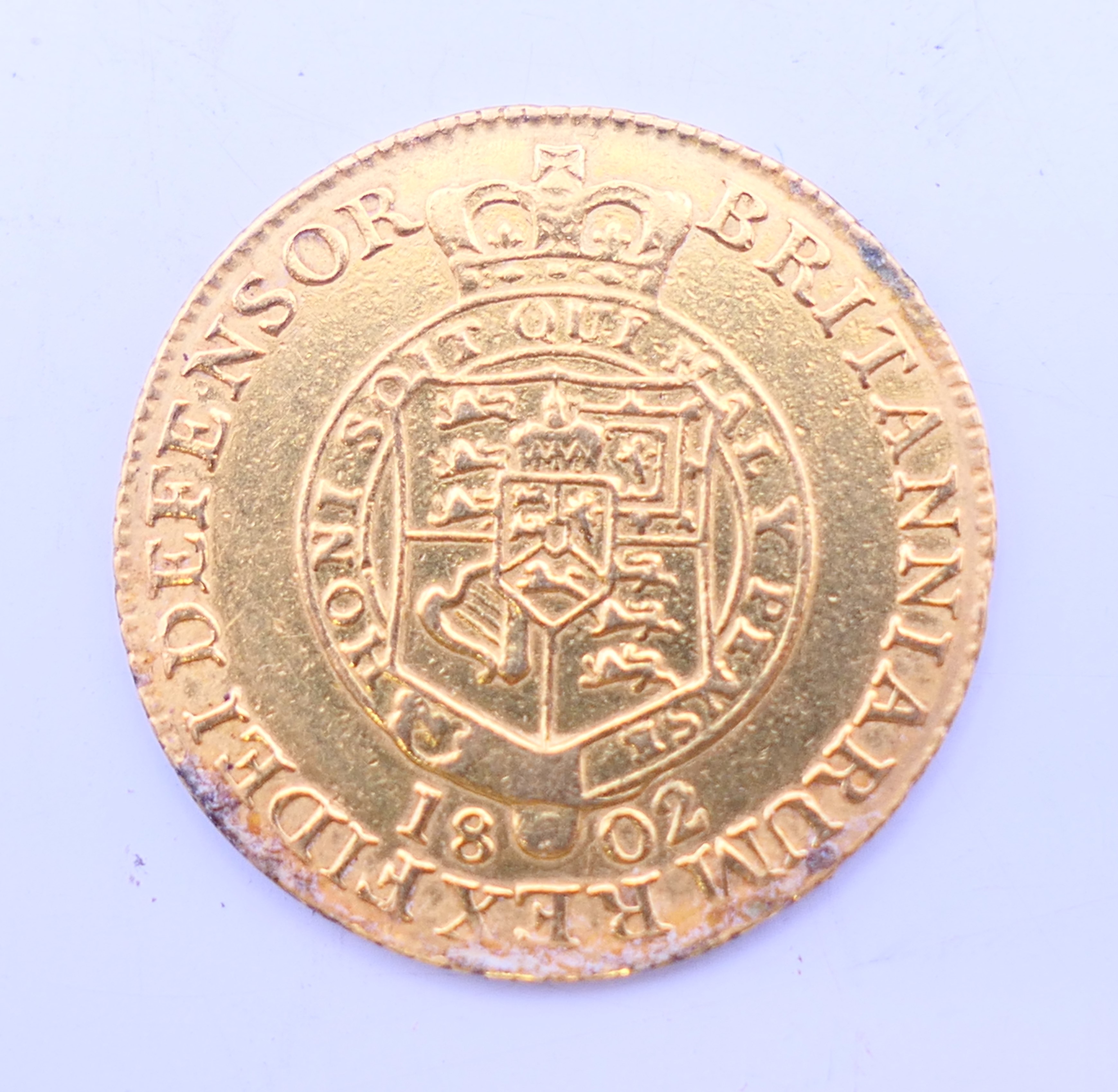 An 1802 gold half guinea. 4.2 grammes. - Bild 2 aus 2