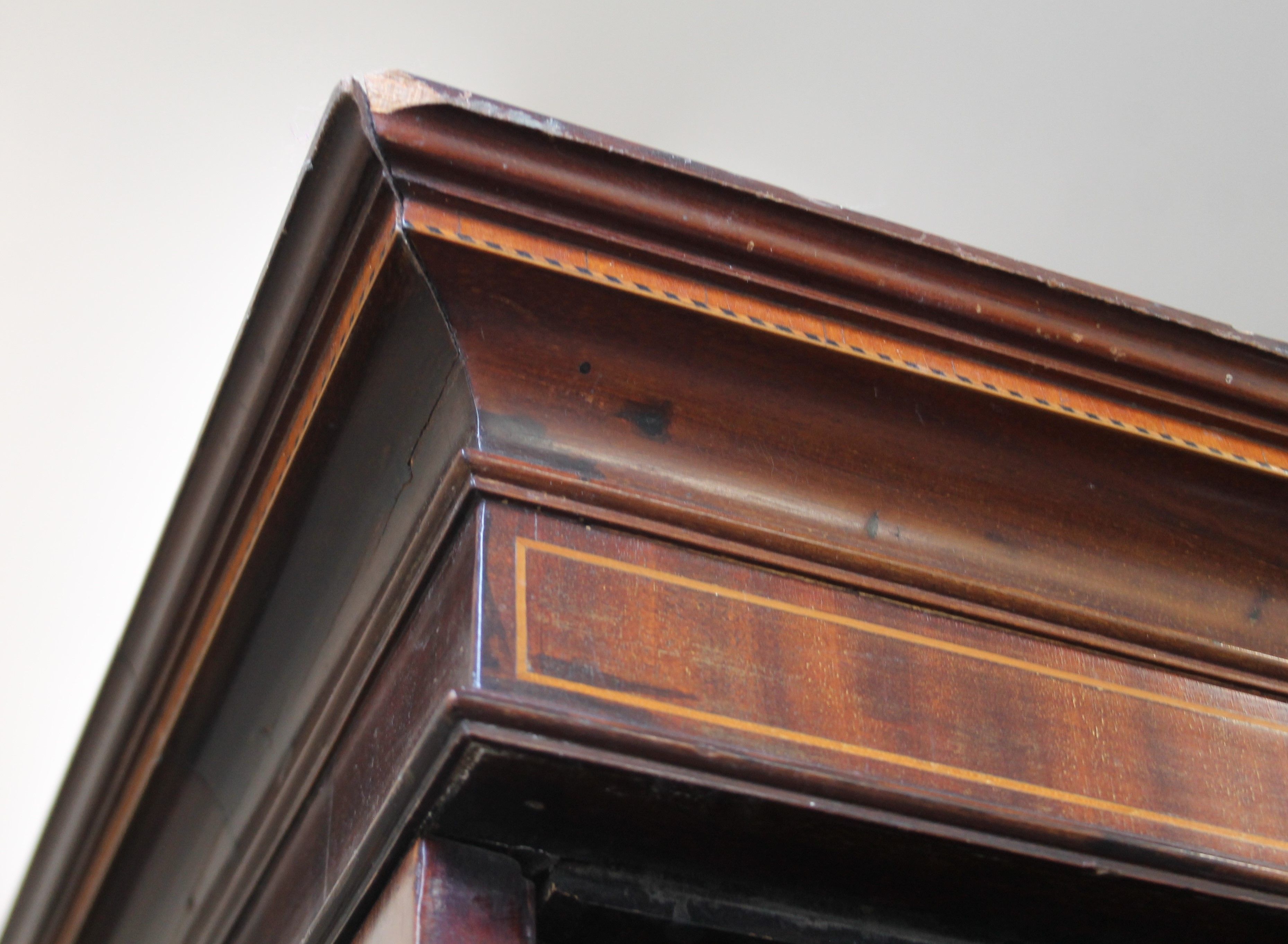 An Edwardian inlaid mahogany wardrobe. 150 cm wide x 194 cm high. - Image 4 of 9