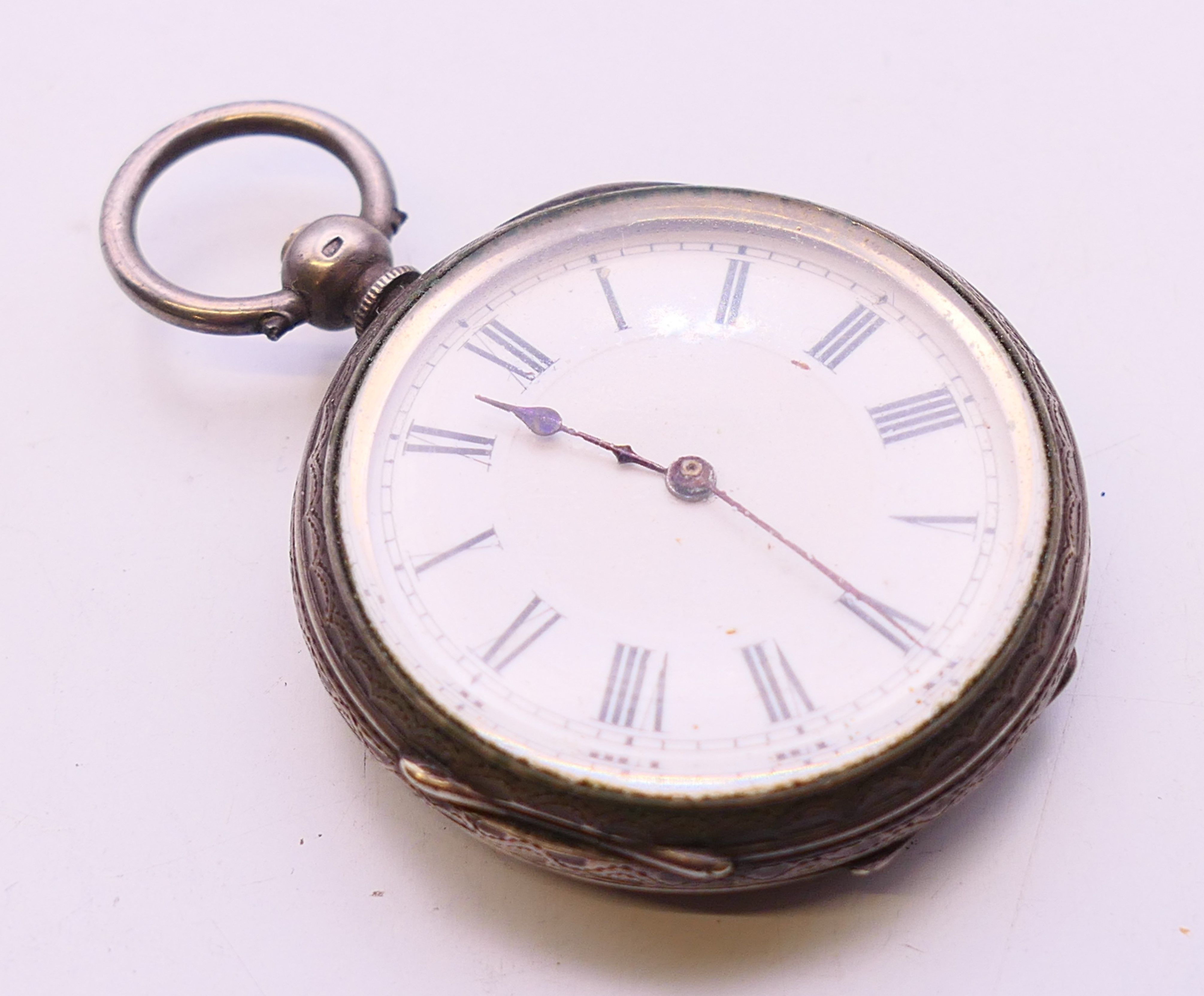 Five silver pocket watches. Largest 5 cm diameter. - Image 33 of 39