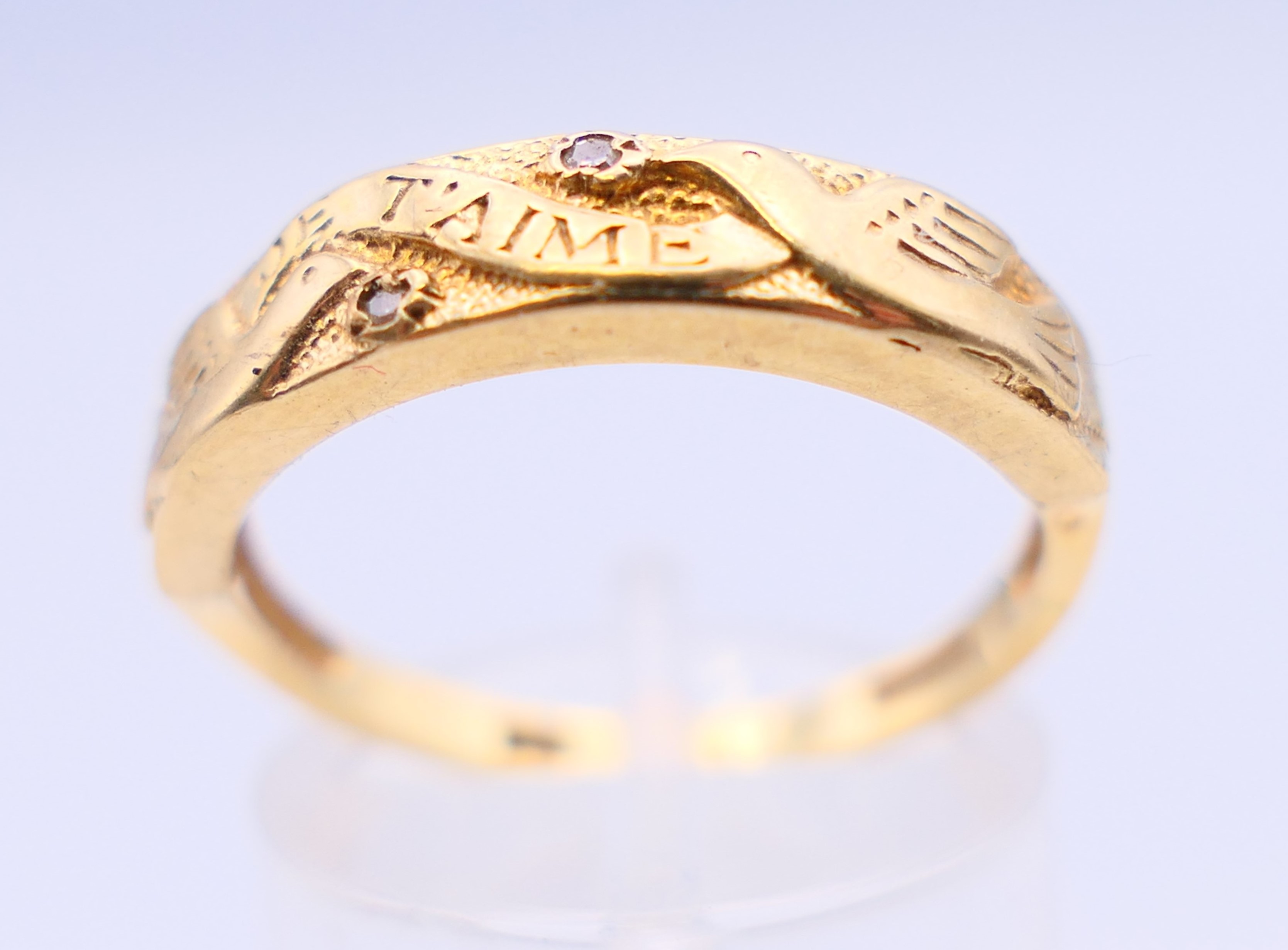 A 9 ct gold and diamond ring with two doves and marked Je T'aime. Ring size Q/R. - Image 7 of 10