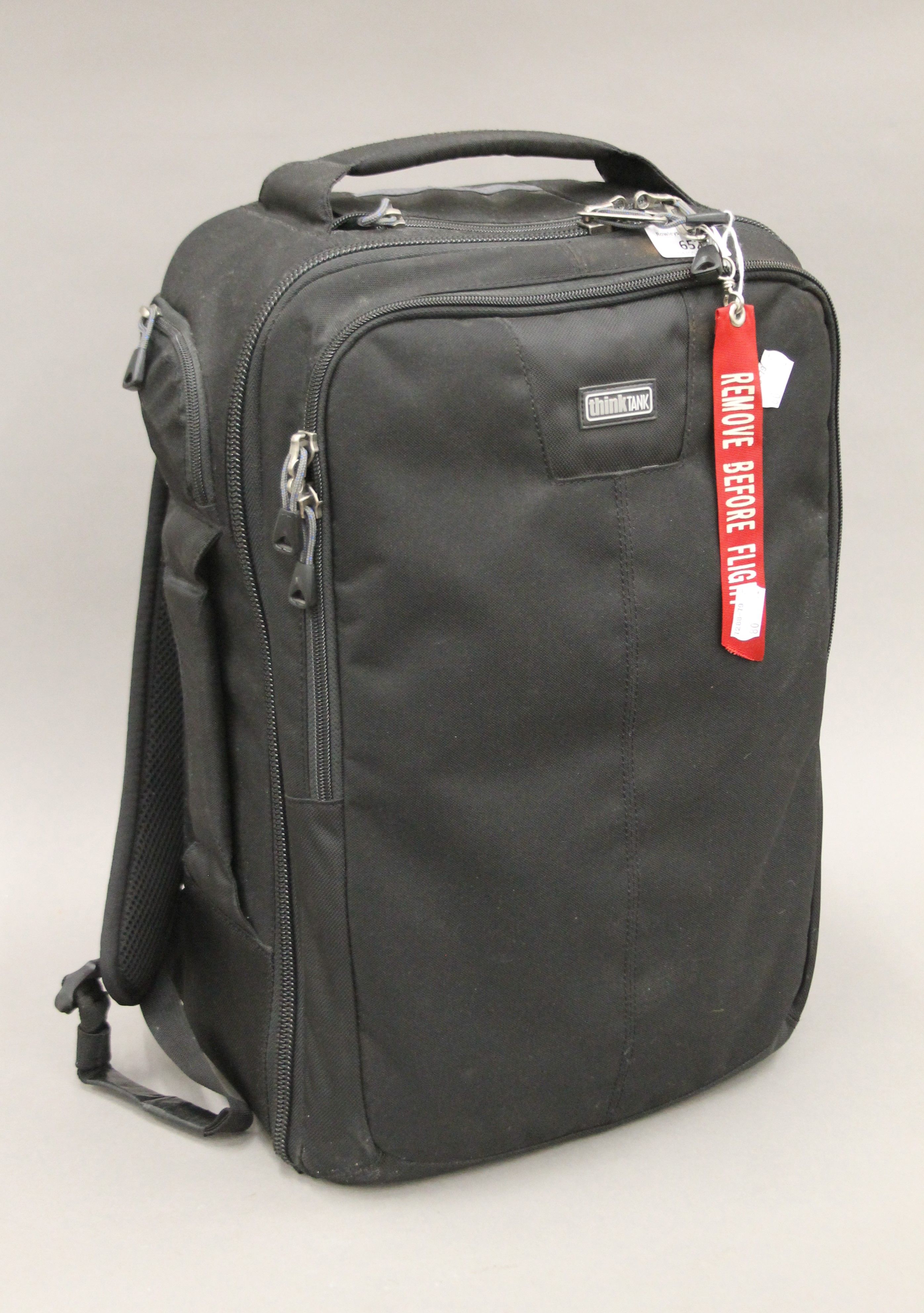 A quantity of Nikon camera equipment etc. in a carrying case. The case 46 cm high. - Image 9 of 14