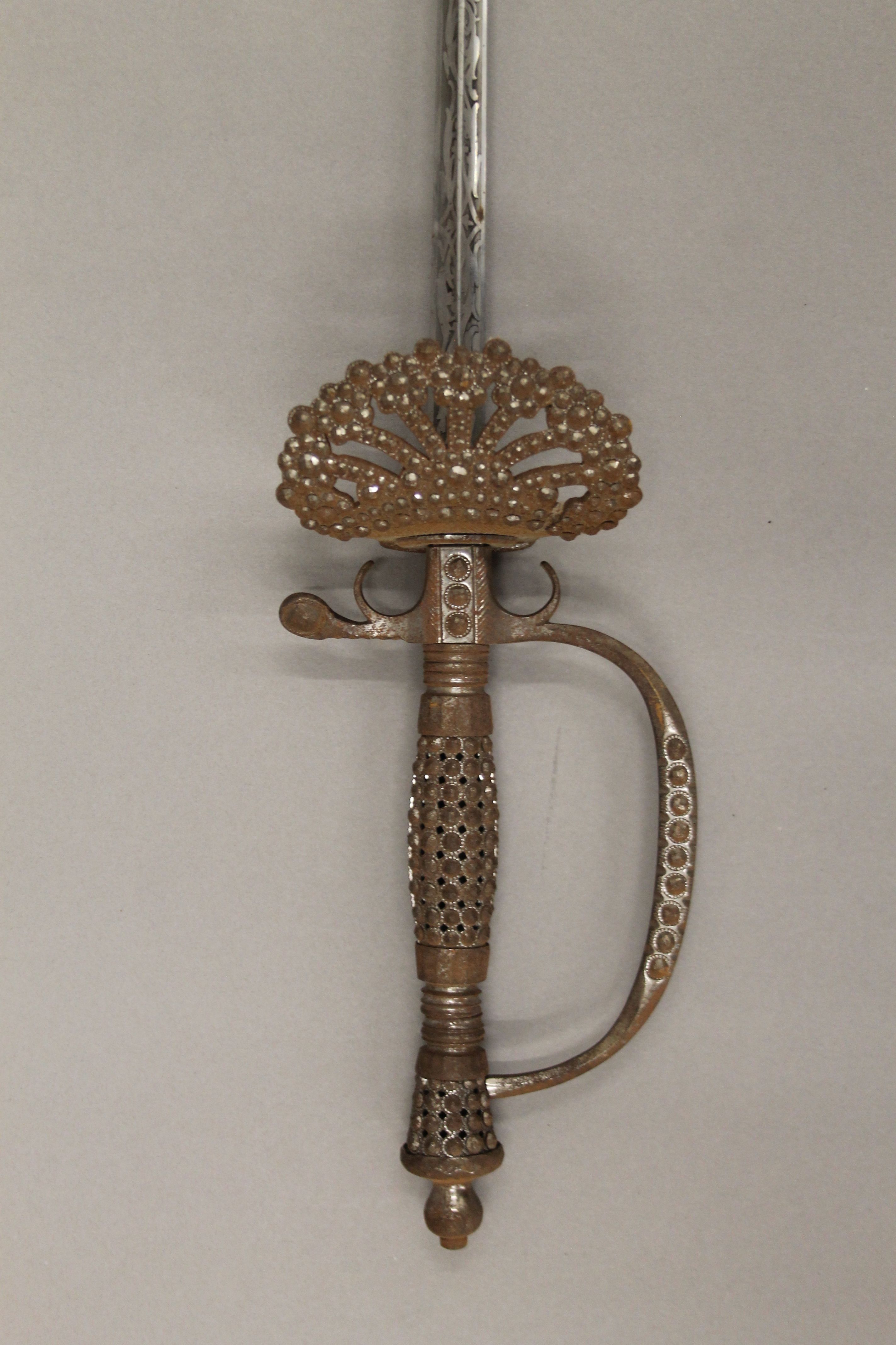 Six various swords, including a tulwar. The tulwar 86 cm long. - Image 19 of 27