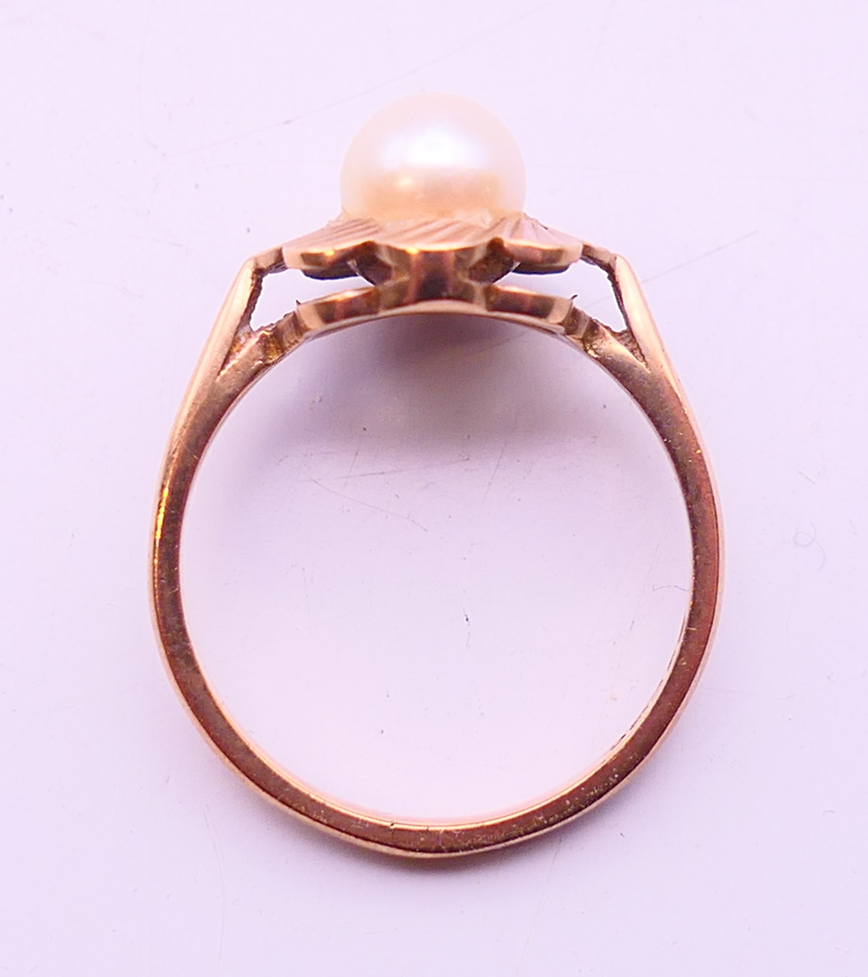 A 9 ct gold cultured pearl (6.2mm) single stone ring. Ring size M. - Image 7 of 7