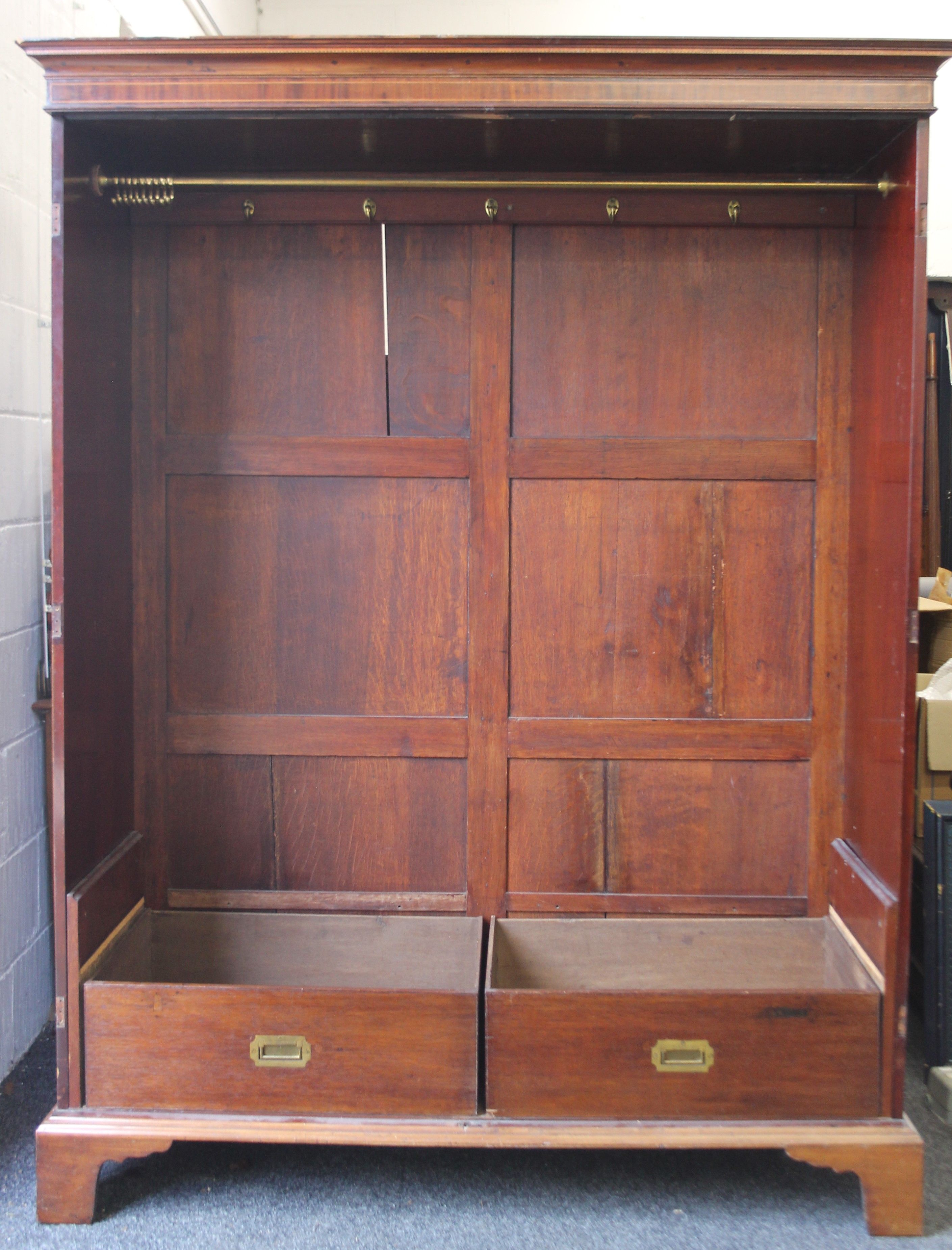 An Edwardian inlaid mahogany wardrobe. 150 cm wide x 194 cm high. - Image 6 of 9