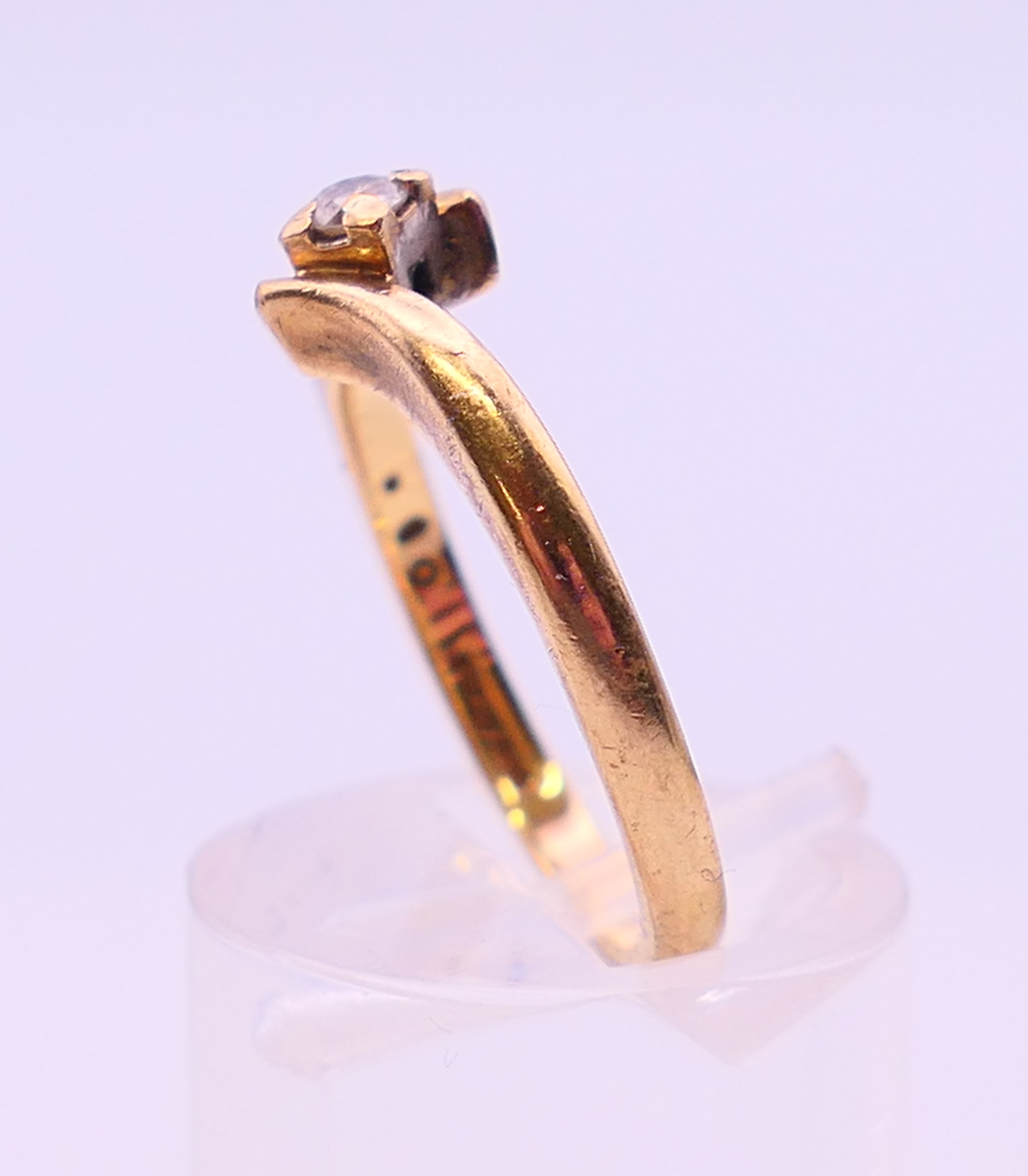 A 9 ct gold diamond ring. Ring size O/P. - Bild 4 aus 7
