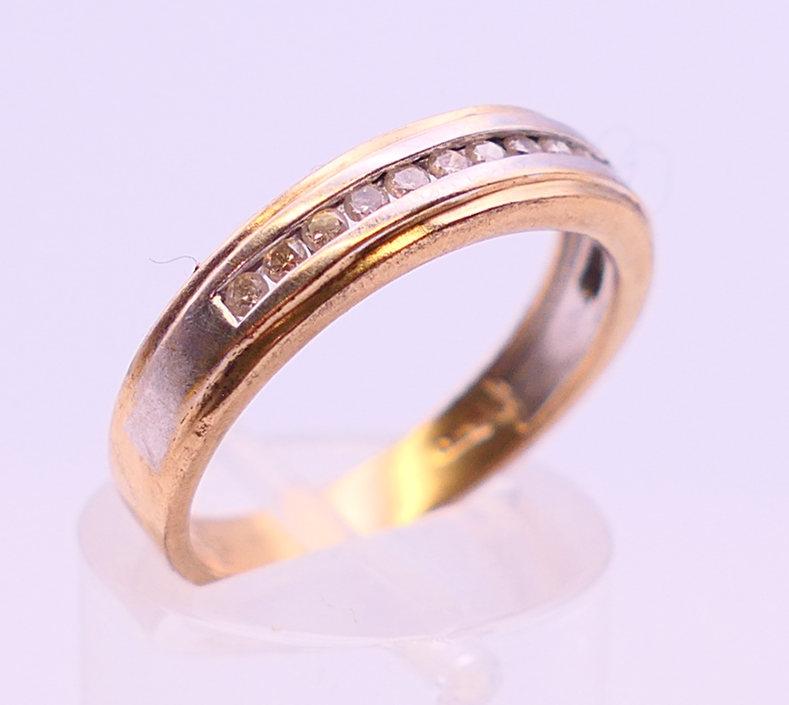 A 9 ct yellow and white gold diamond ring. Ring size P. - Image 3 of 7