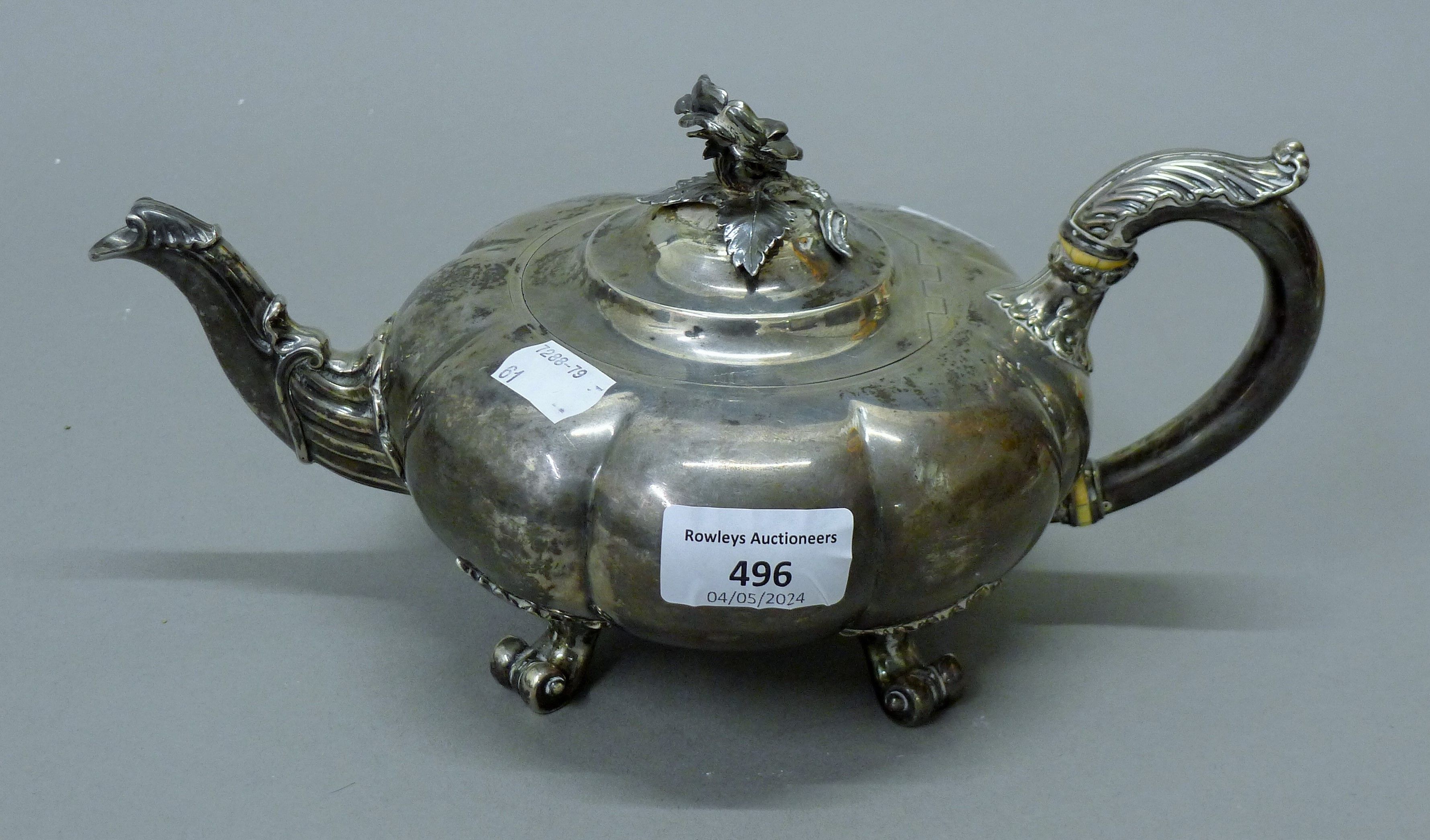 A Georgian Storr and Mortimer silver teapot. 27.5 cm long. 824.8 grammes. - Bild 2 aus 7