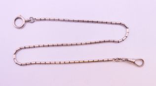 An unmarked (tested) platinum watch chain. 29 cm long. 11.4 grammes.