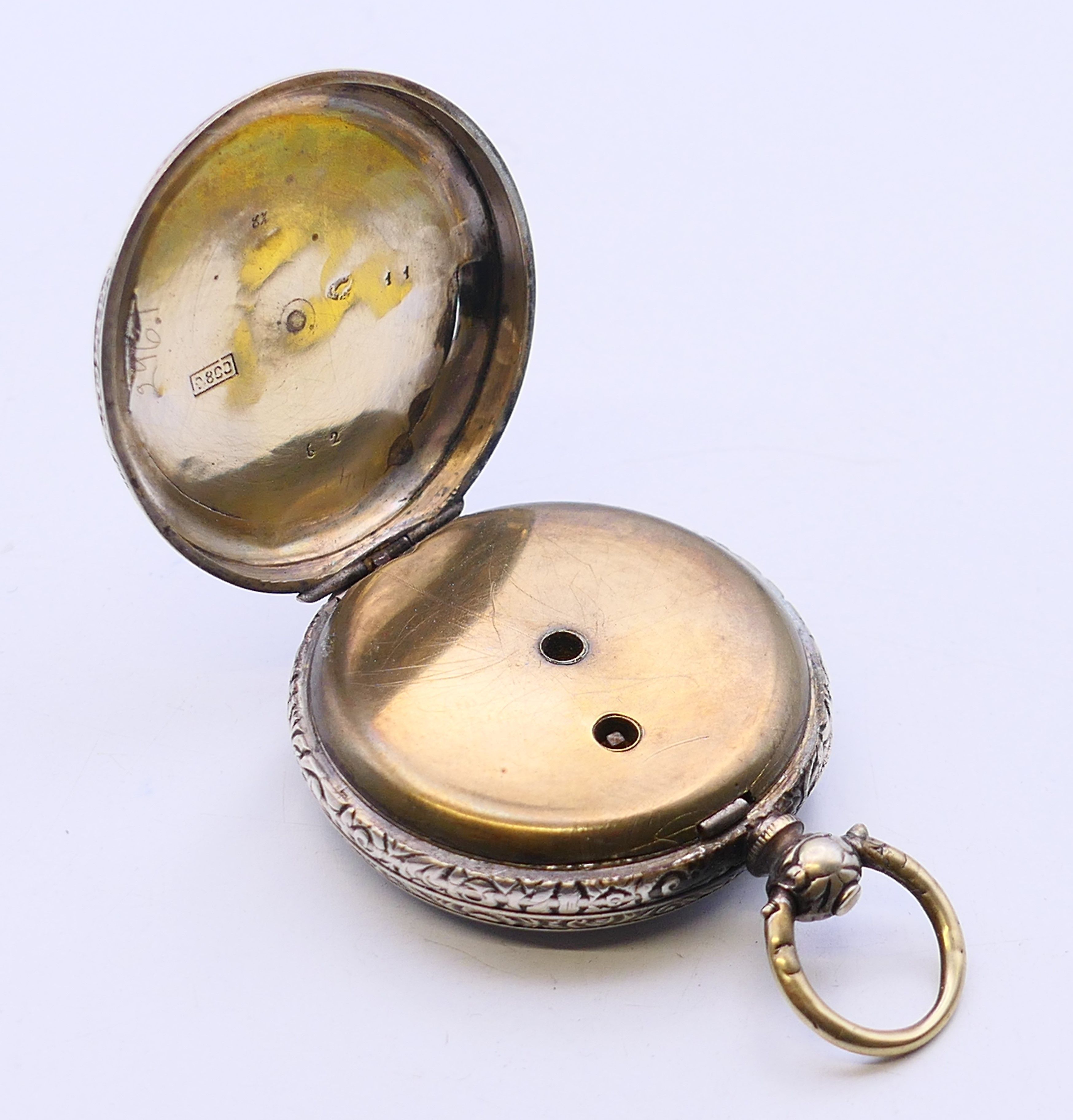 Five silver pocket watches. Largest 5 cm diameter. - Image 29 of 39