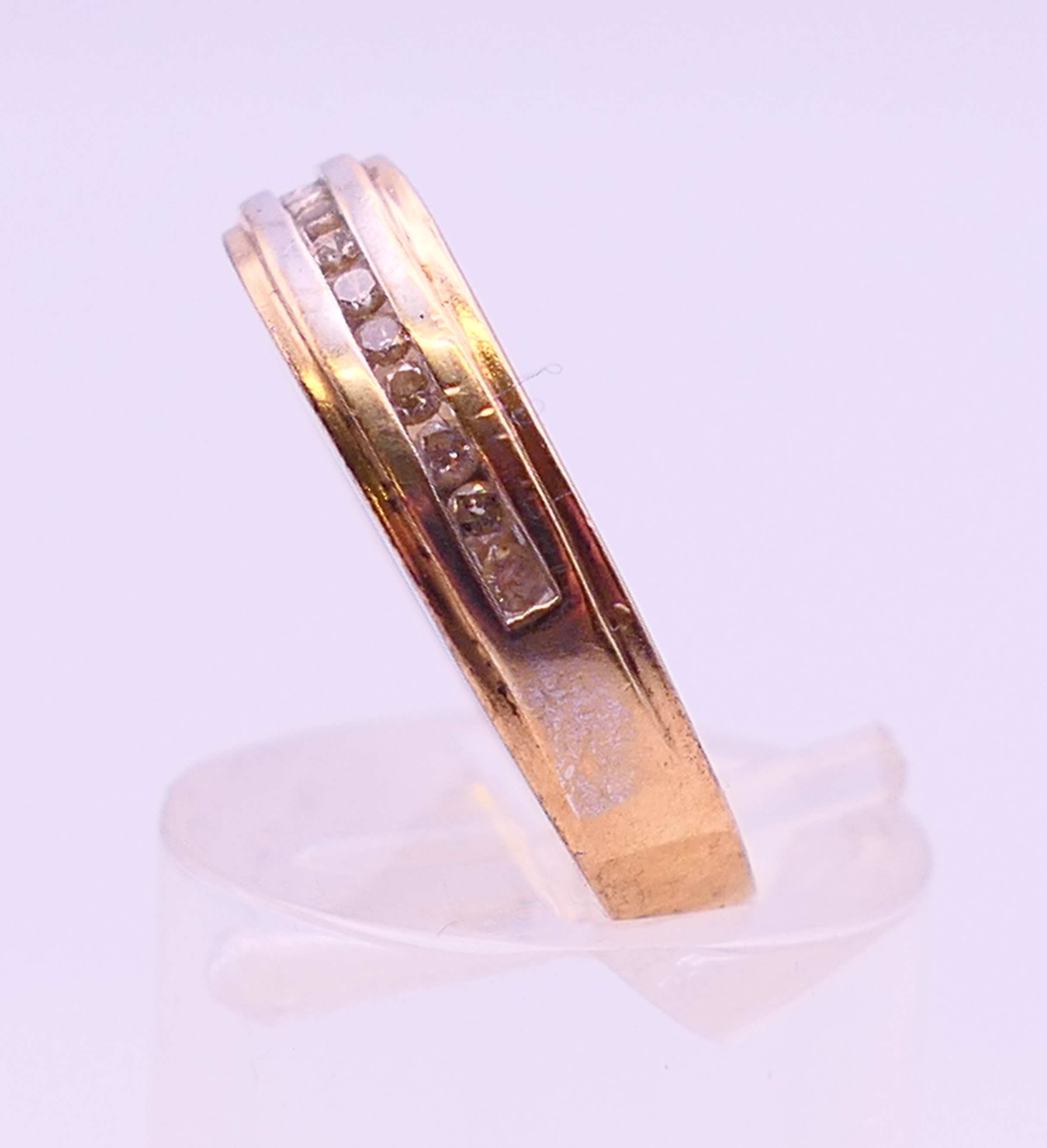 A 9 ct yellow and white gold diamond ring. Ring size P. - Image 4 of 7