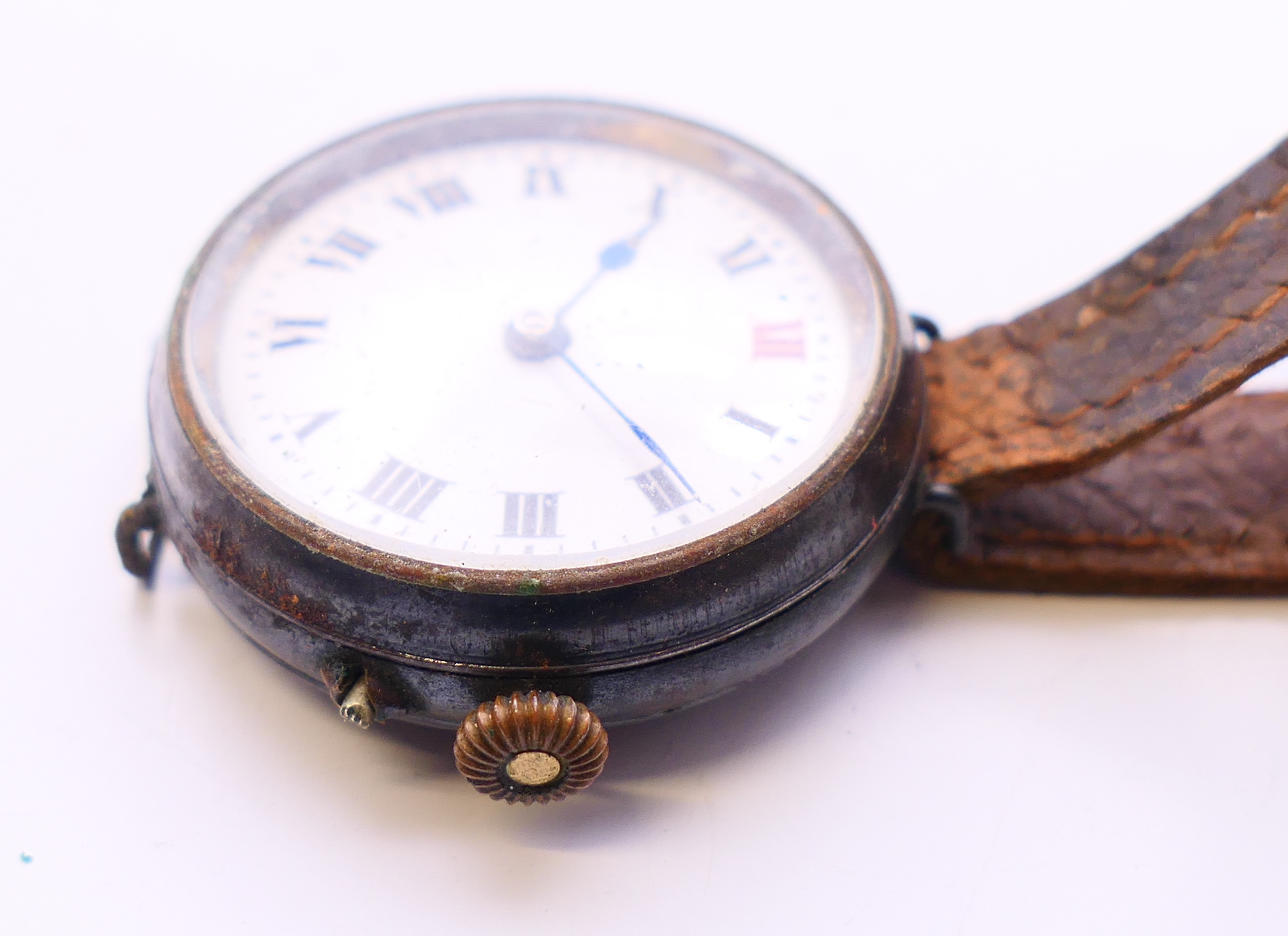 Two vintage wristwatches. The largest 3.5 cm diameter. - Image 9 of 11