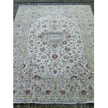 A Kashan carpet. 290 x 193 cm.
