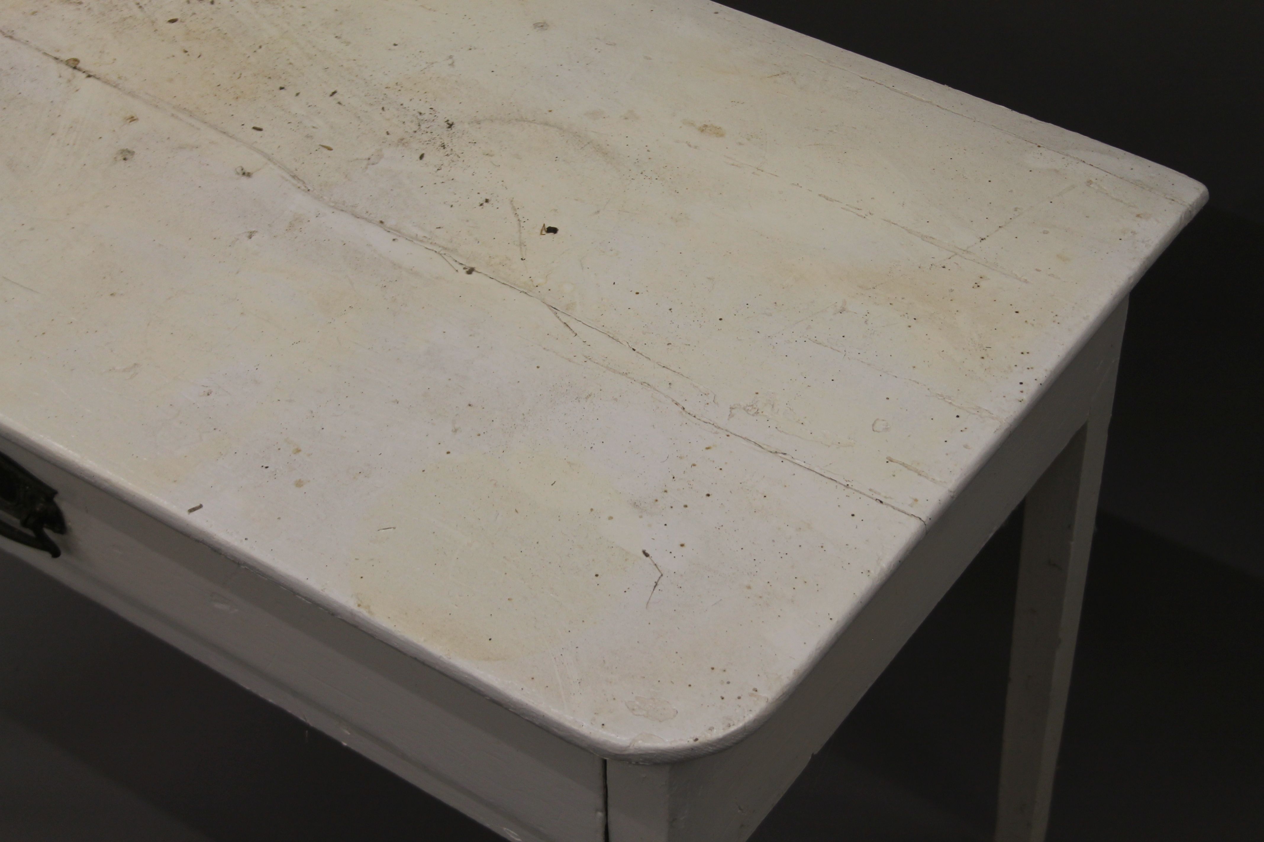 A Victorian white painted side table. 91 cm wide. - Image 2 of 5