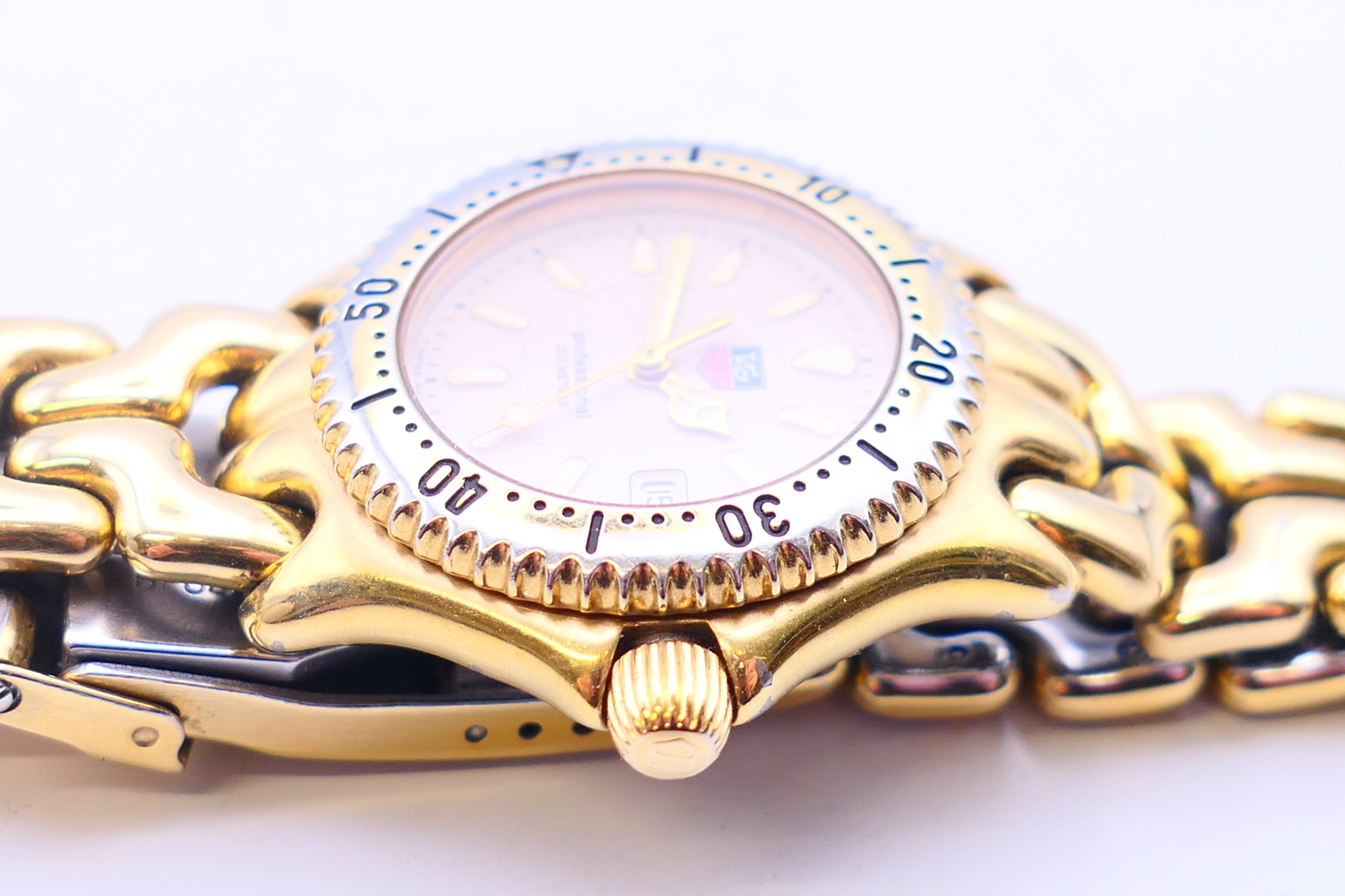 A Tag Heuer lady's wristwatch, - Image 4 of 11