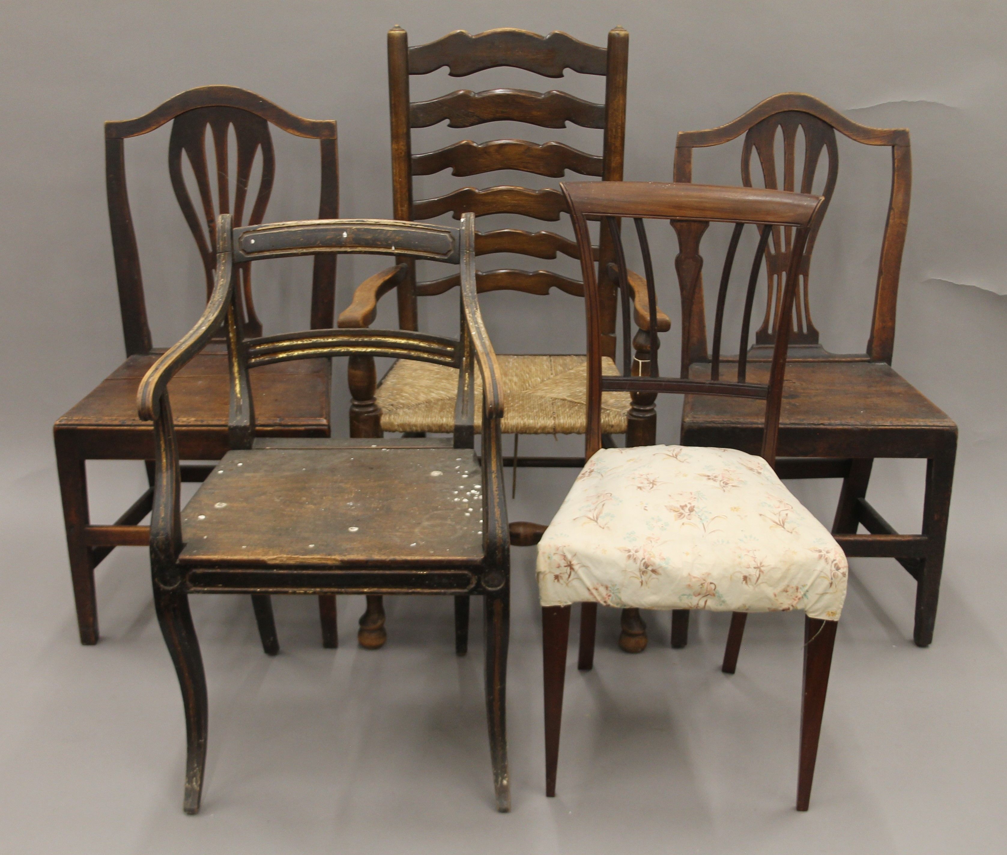 A quantity of various single chairs. The largest 55 cm wide.