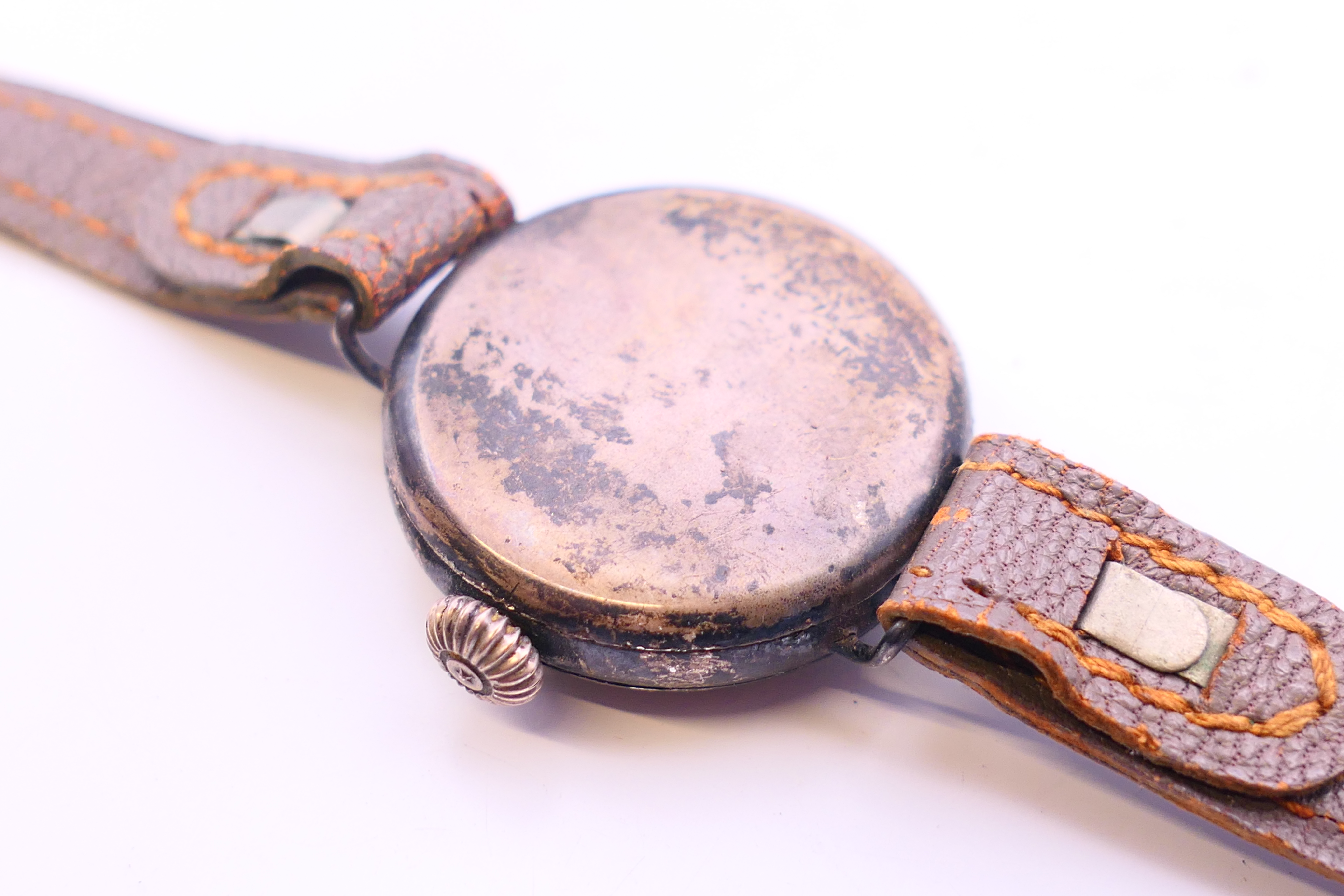 Two vintage wristwatches. The largest 3.5 cm diameter. - Image 6 of 11