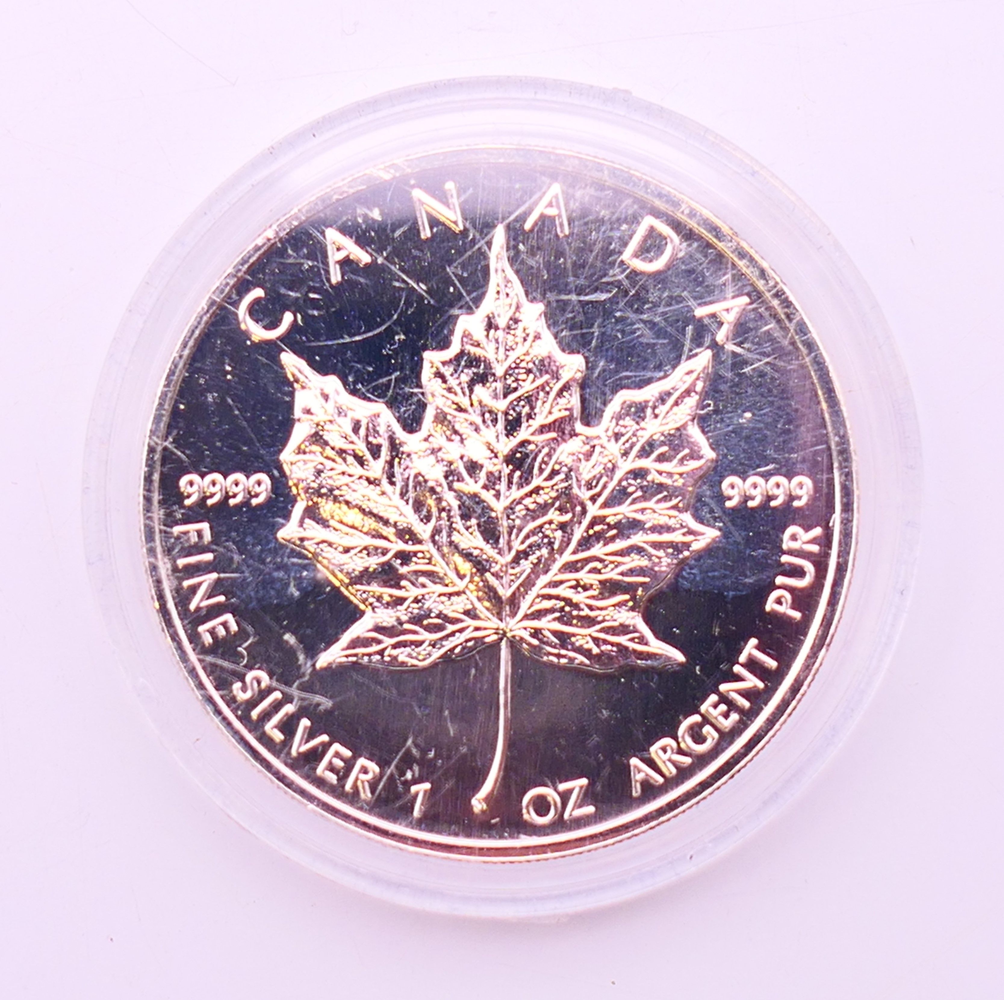 A 1994 Canada silver maple leaf 5 dollar coin, with certificate of authenticity. - Image 2 of 6