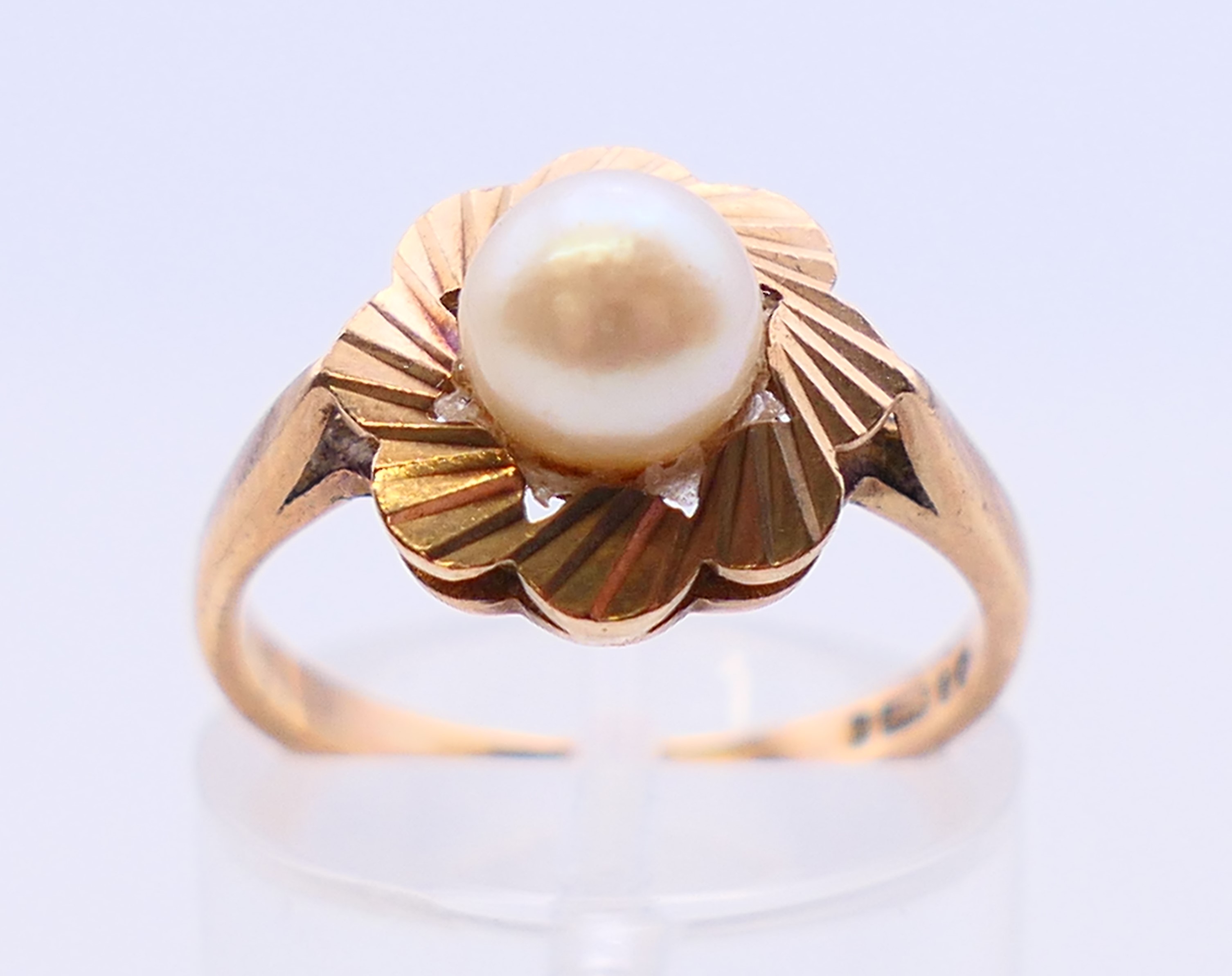 A 9 ct gold cultured pearl (6.2mm) single stone ring. Ring size M. - Image 2 of 7