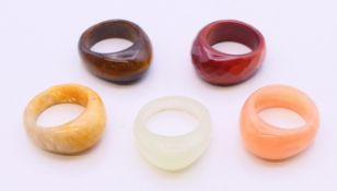 Five agate rings.