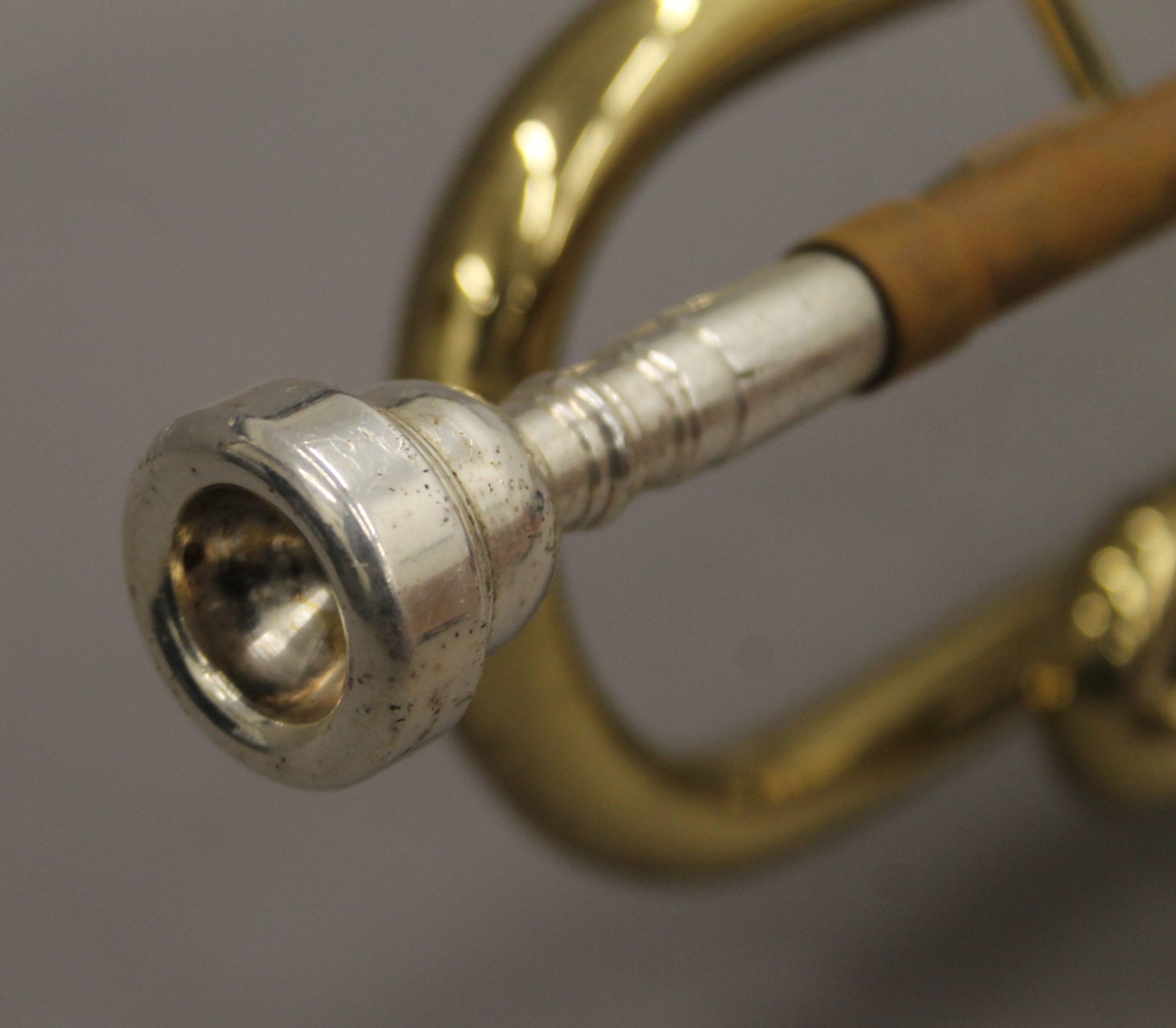A boxed Jupiter trumpet. The box 53.5 cm long. - Image 4 of 7