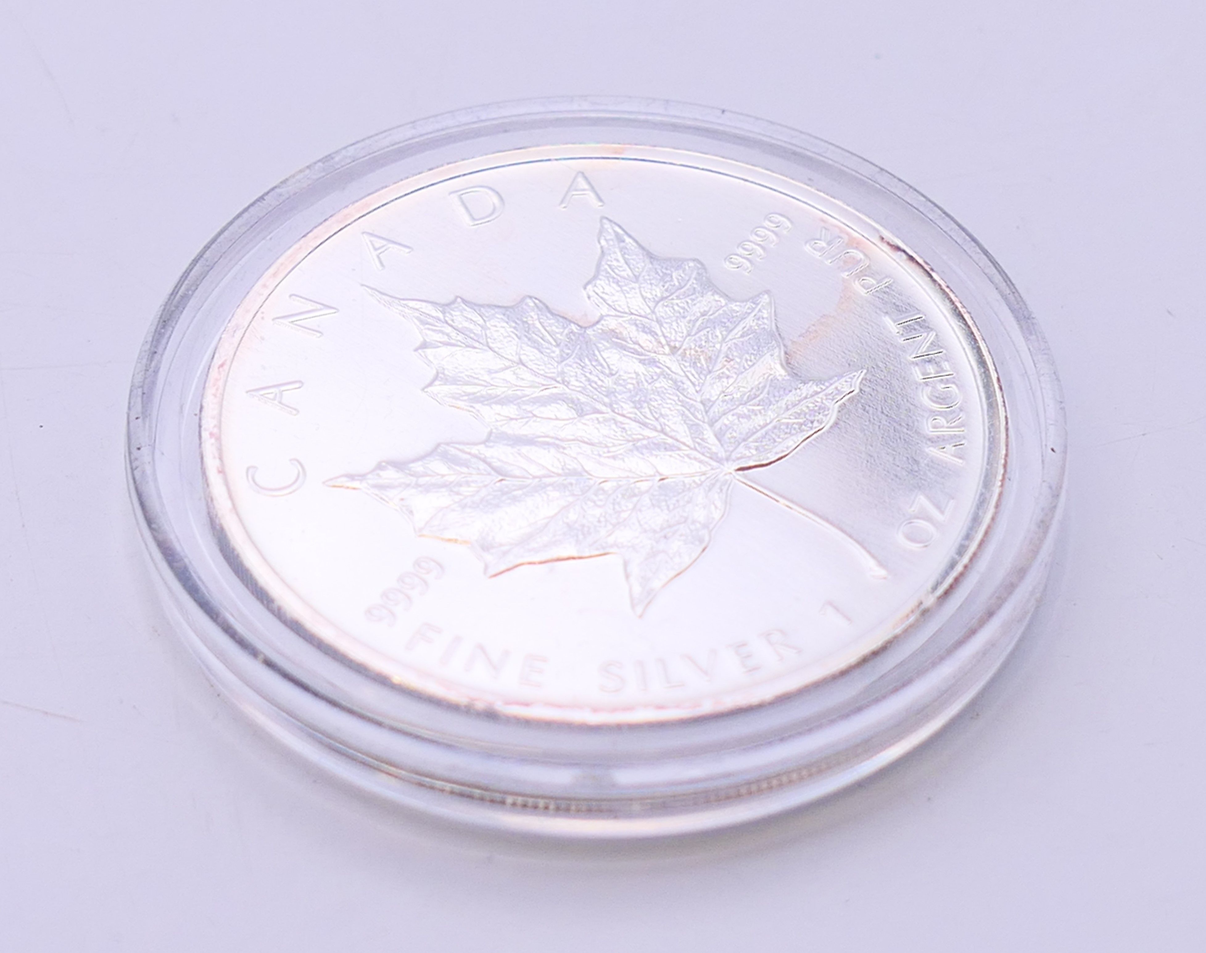 A 1994 Canada silver maple leaf 5 dollar coin, with certificate of authenticity. - Image 3 of 6